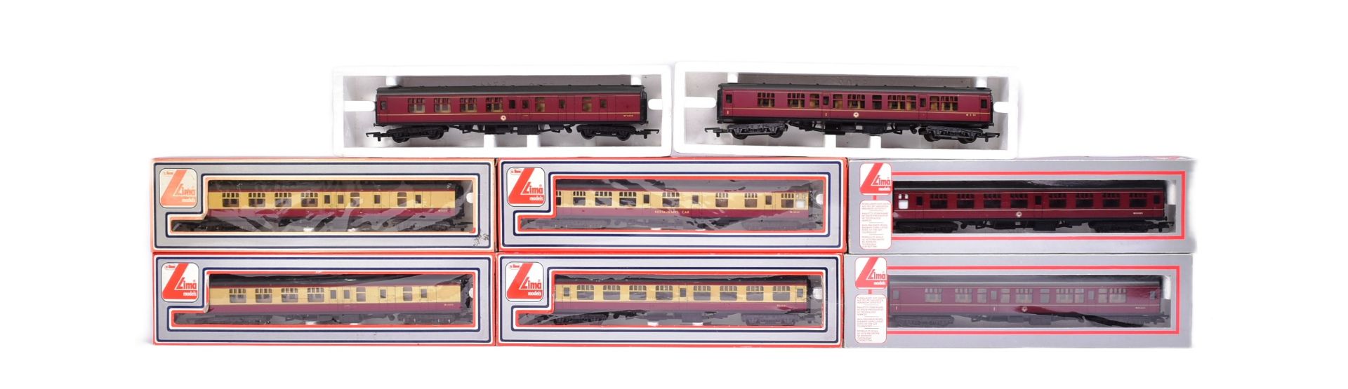 COLLECTION OF LIMA OO GAUGE TRAINSET LOCOMOTIVE COACHES