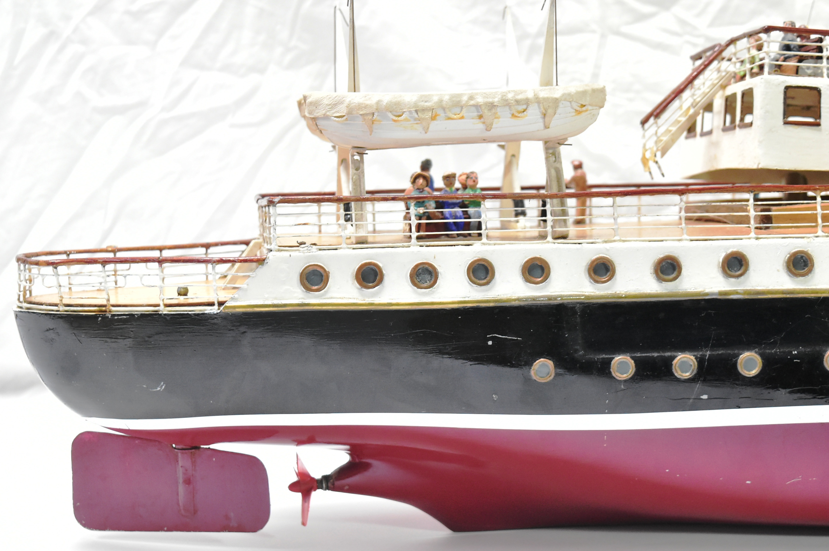 PS BRISTOL QUEEN - RICHARD WEBB HAND BUILT PADDLEBOAT MODEL - Image 6 of 10