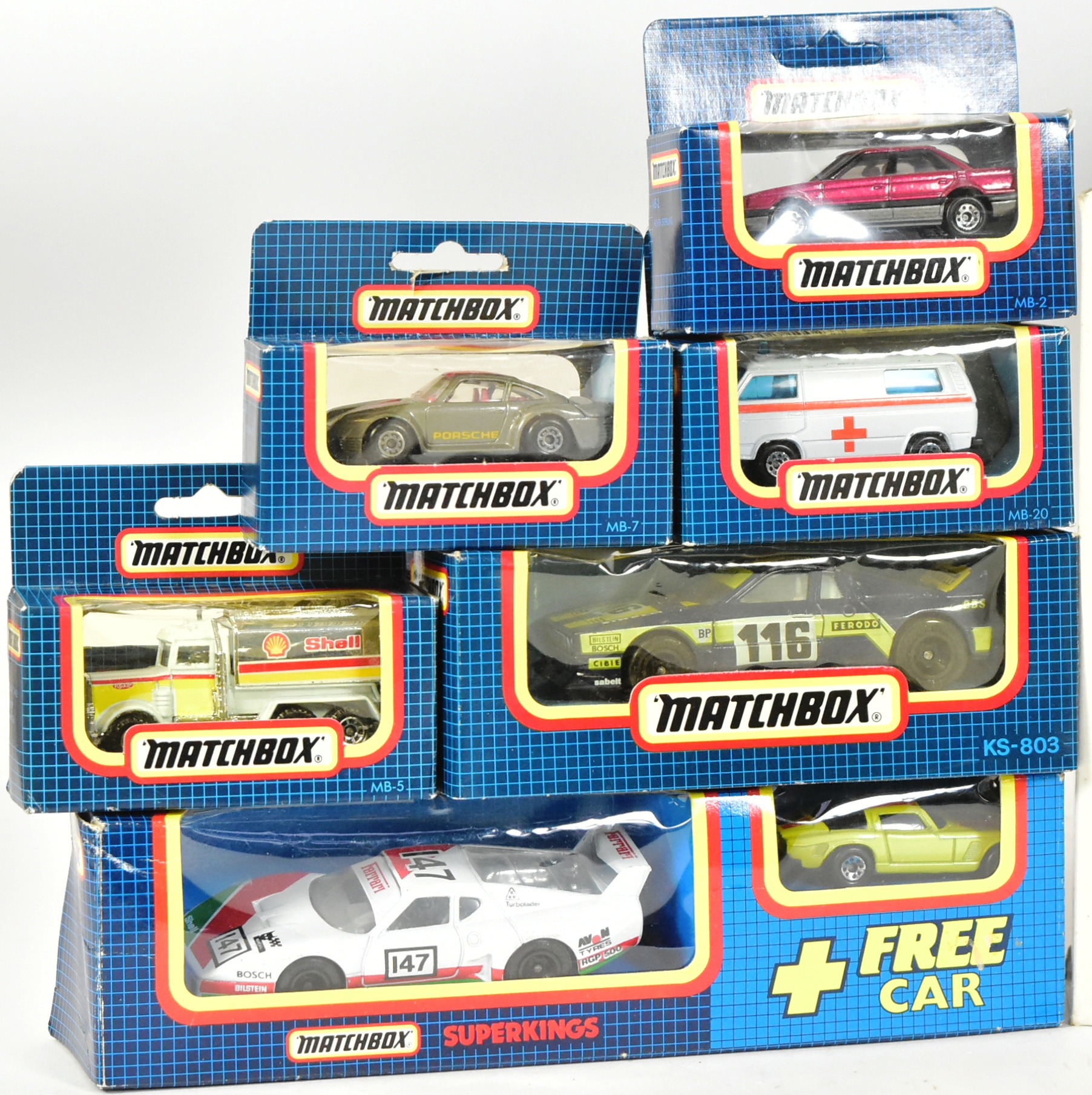 DIECAST - COLLECTION OF VINTAGE MATCHBOX DIECAST MODELS - Image 2 of 4