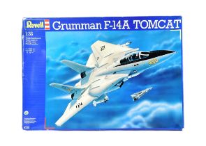 MODEL KITS - REVELL 1/32 SCALE GRUMMAN F-14A TOMCAT