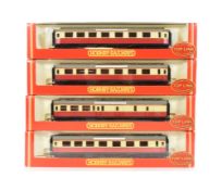 FOUR VINTAGE HORNBY OO GAUGE MODEL RAILWAY TRAINSET COACHES