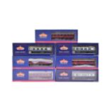 MODEL RAILWAY - BOXED OO GAUGE ROLLING STOCK CARRIAGES