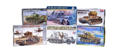 COLLECTION OF ASSORTED MILITARY MODEL KITS