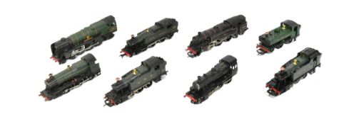 MODEL RAILWAY - COLLECTION OF OO GAUGE LOCOMOTIVES