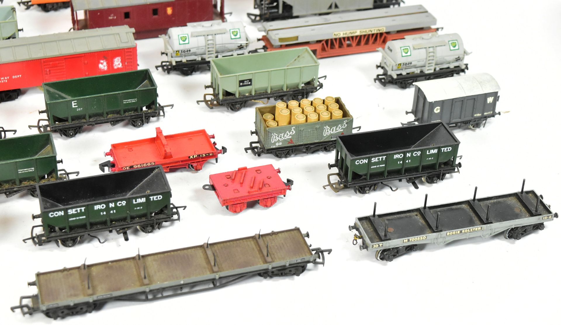 MODEL RAILWAY - COLLECTION OF OO GAUGE ROLLING STOCK - Bild 4 aus 5