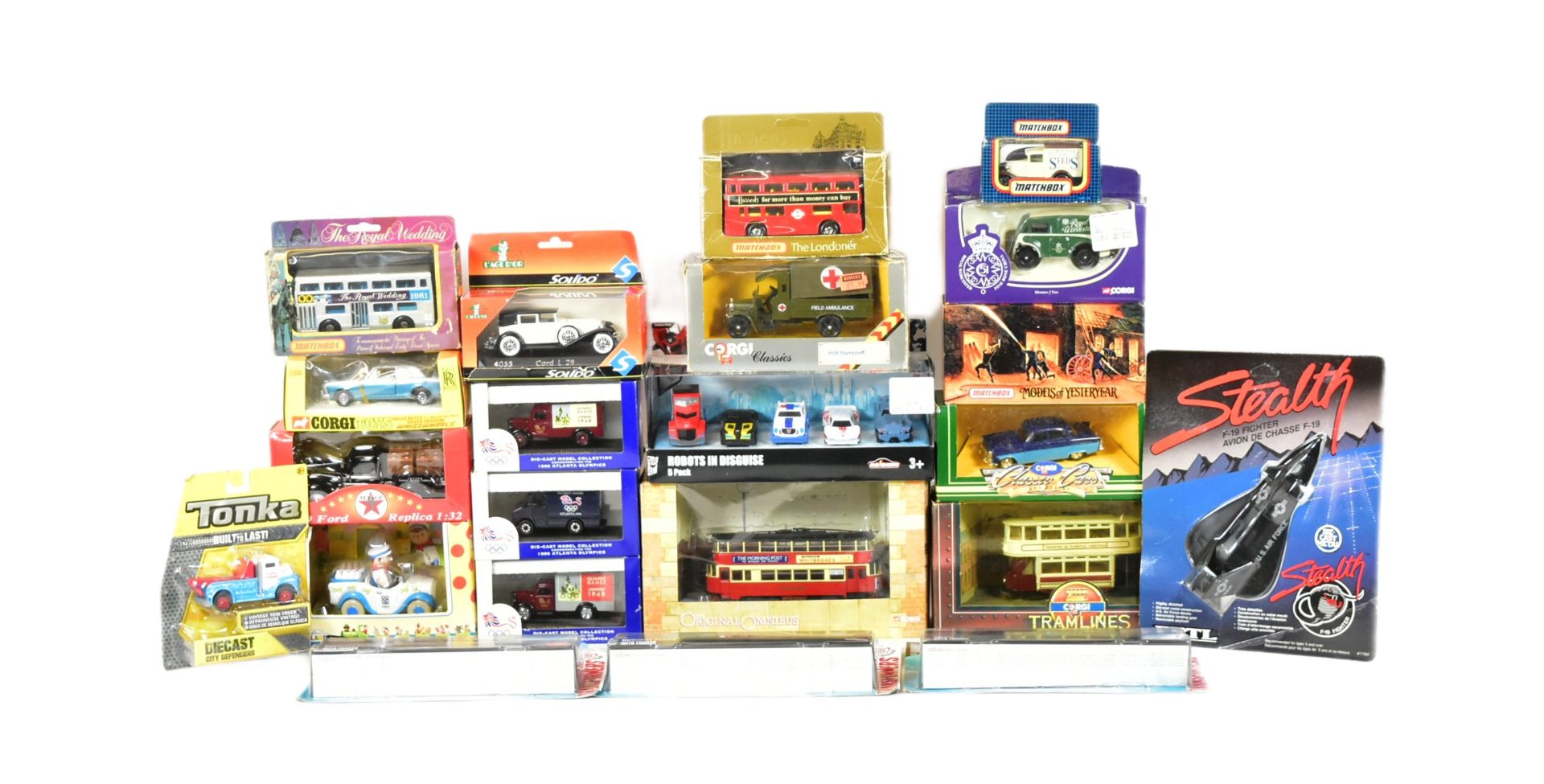 DIECAST - COLLECTION OF ASSORTED BOXED DIECAST MODELS