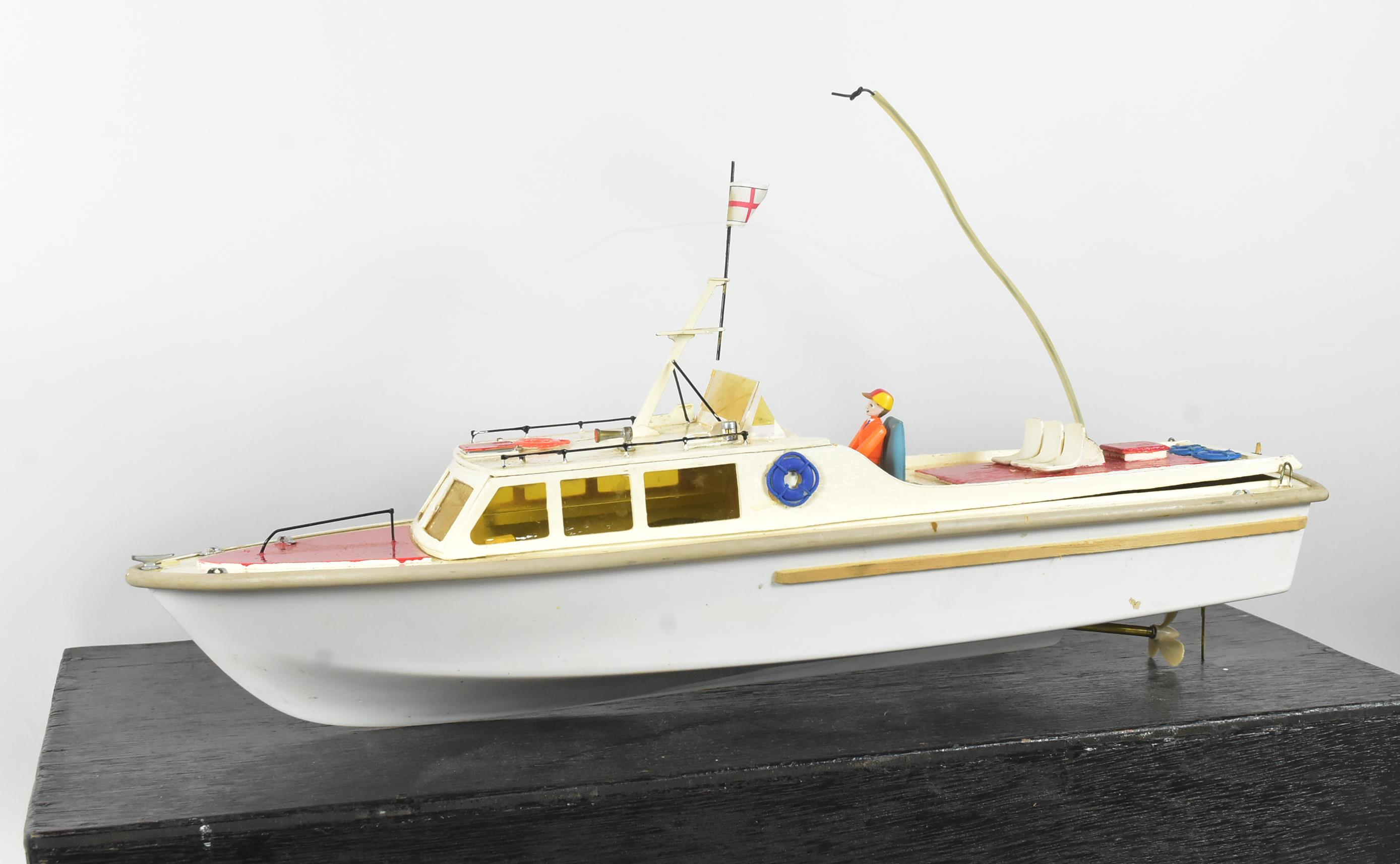 MODEL BOAT - HAND BUILT SCRATCH BUILT RC MODEL BOAT - Image 2 of 6