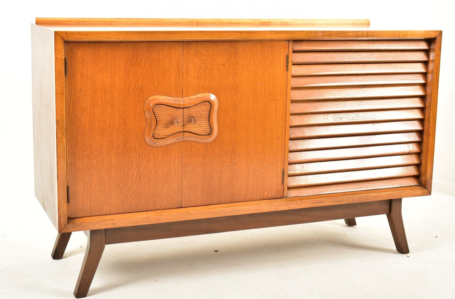 MID CENTURY TEAK AND WALNUT SIDEBOARD CREDENZA