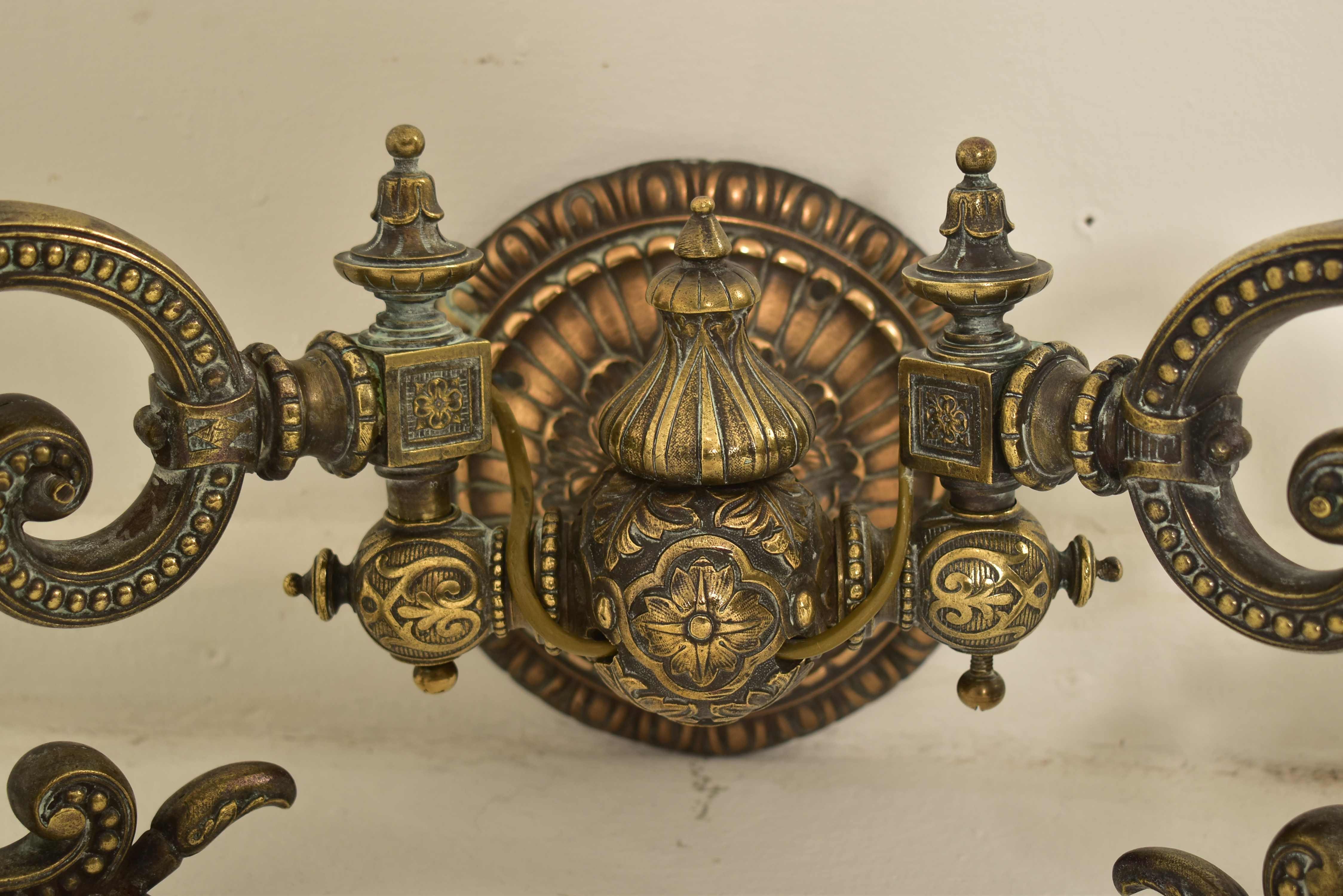FRENCH ART NOUVEAU CAST METAL TWIN ARM WALL SCONCE - Image 5 of 6