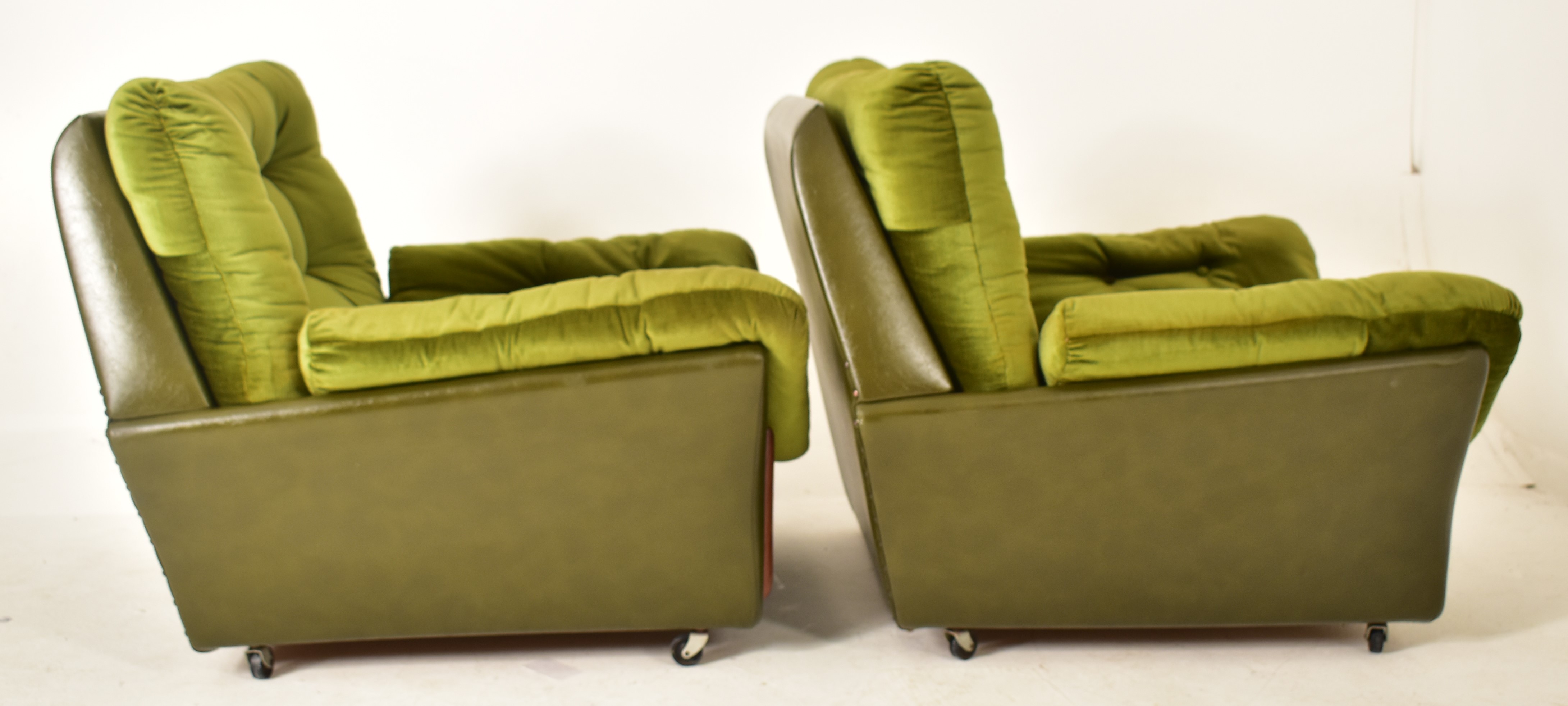 DYKES FURNITURE - PAIR OF MID CENTURY SCOTTISH ARMCHAIRS - Image 5 of 5