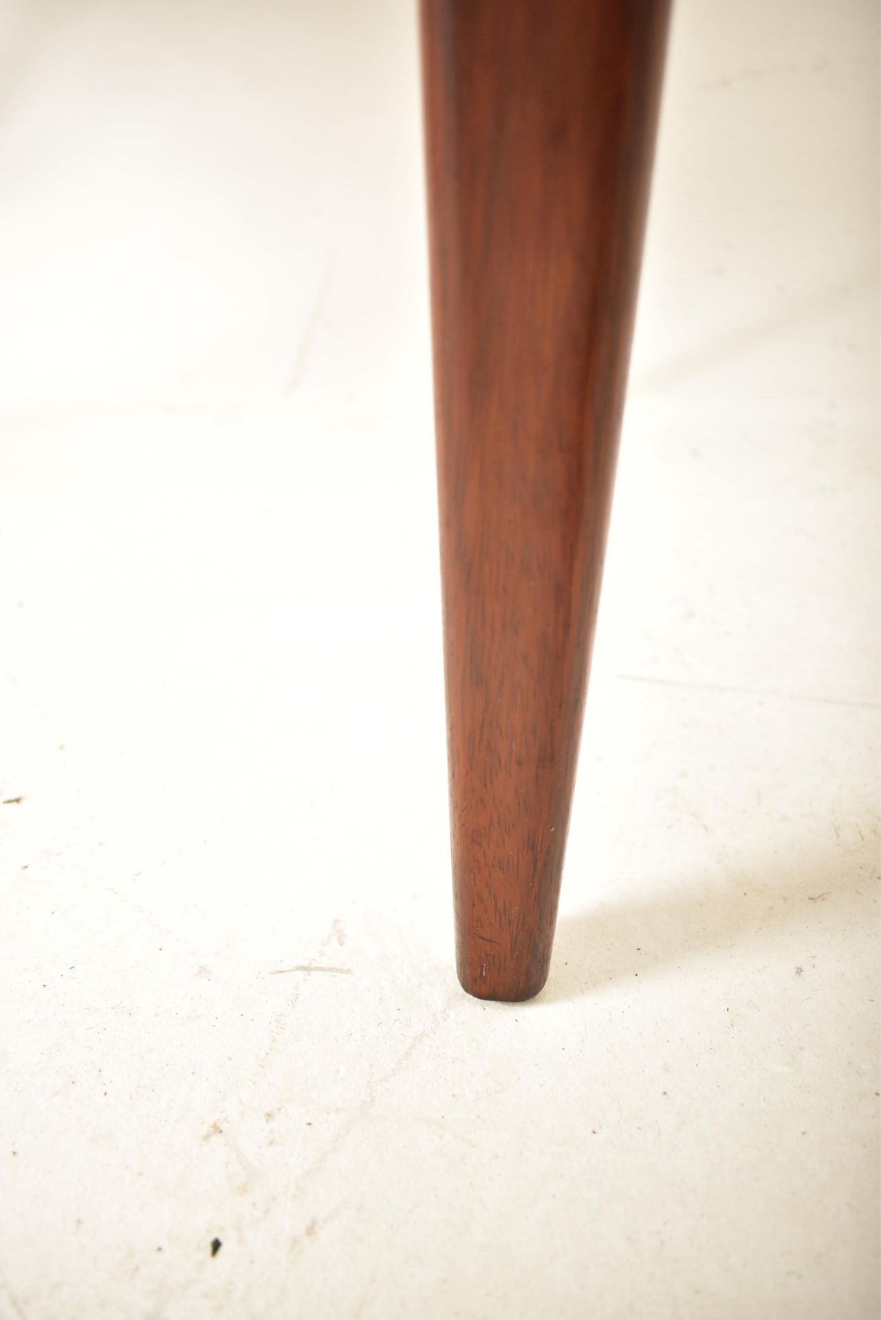 RICHARD HORNBY FOR FYNE LADYE - MID CENTURY TEAK DINING TABLE - Image 3 of 4