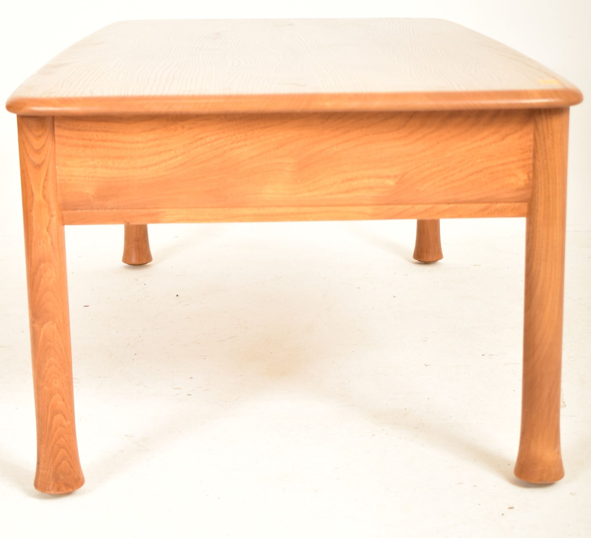 ERCOL - 20TH CENTURY BEECH AND ELM COFFEE TABLE - Image 4 of 7