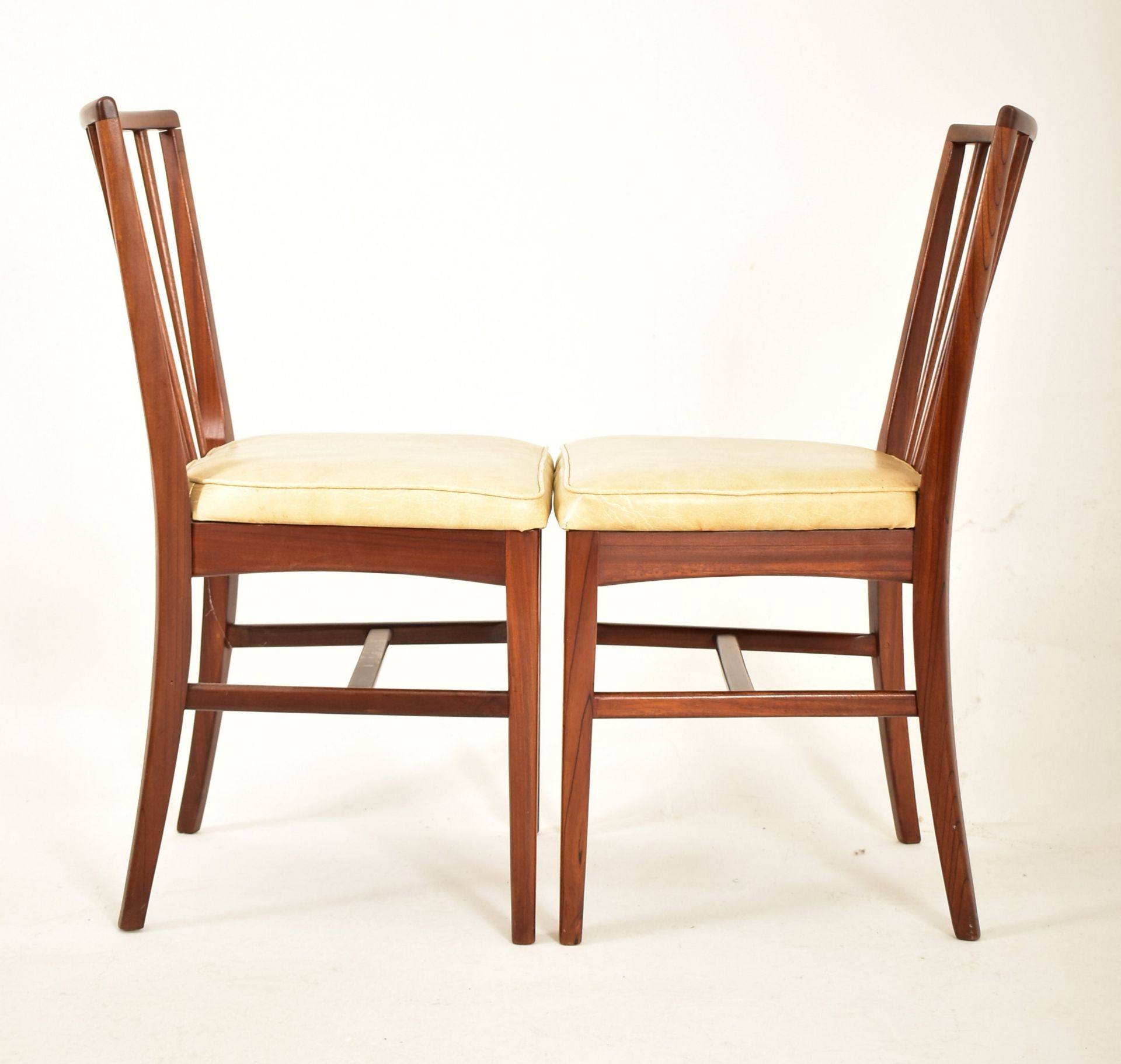 YOUNGERS - MID CENTURY TEAK DINING TABLE AND SIX CHAIRS - Image 8 of 9