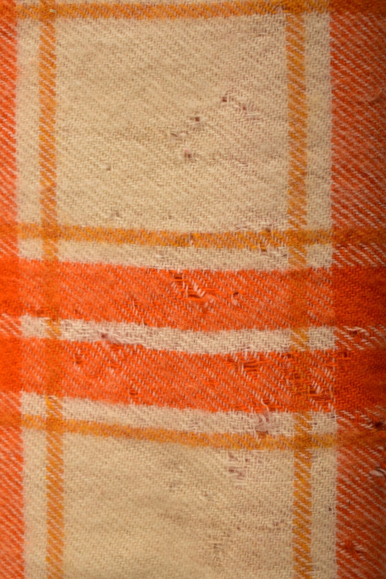 MEIRION MILL LTD - 20TH CENTURY HAND MADE WELSH BLANKET - Image 5 of 5