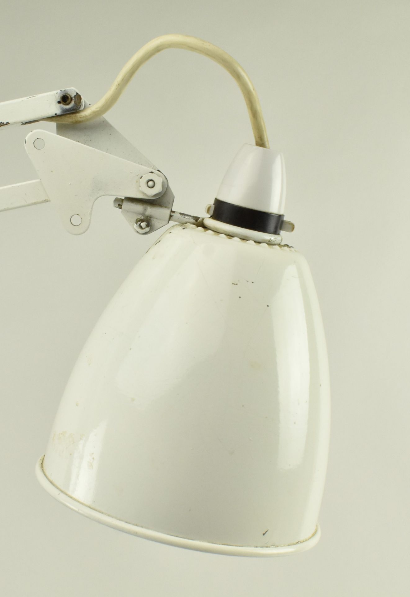 RETRO 20TH CENTURY WHITE ANGLEPOISE DESK LAMP - Image 3 of 8