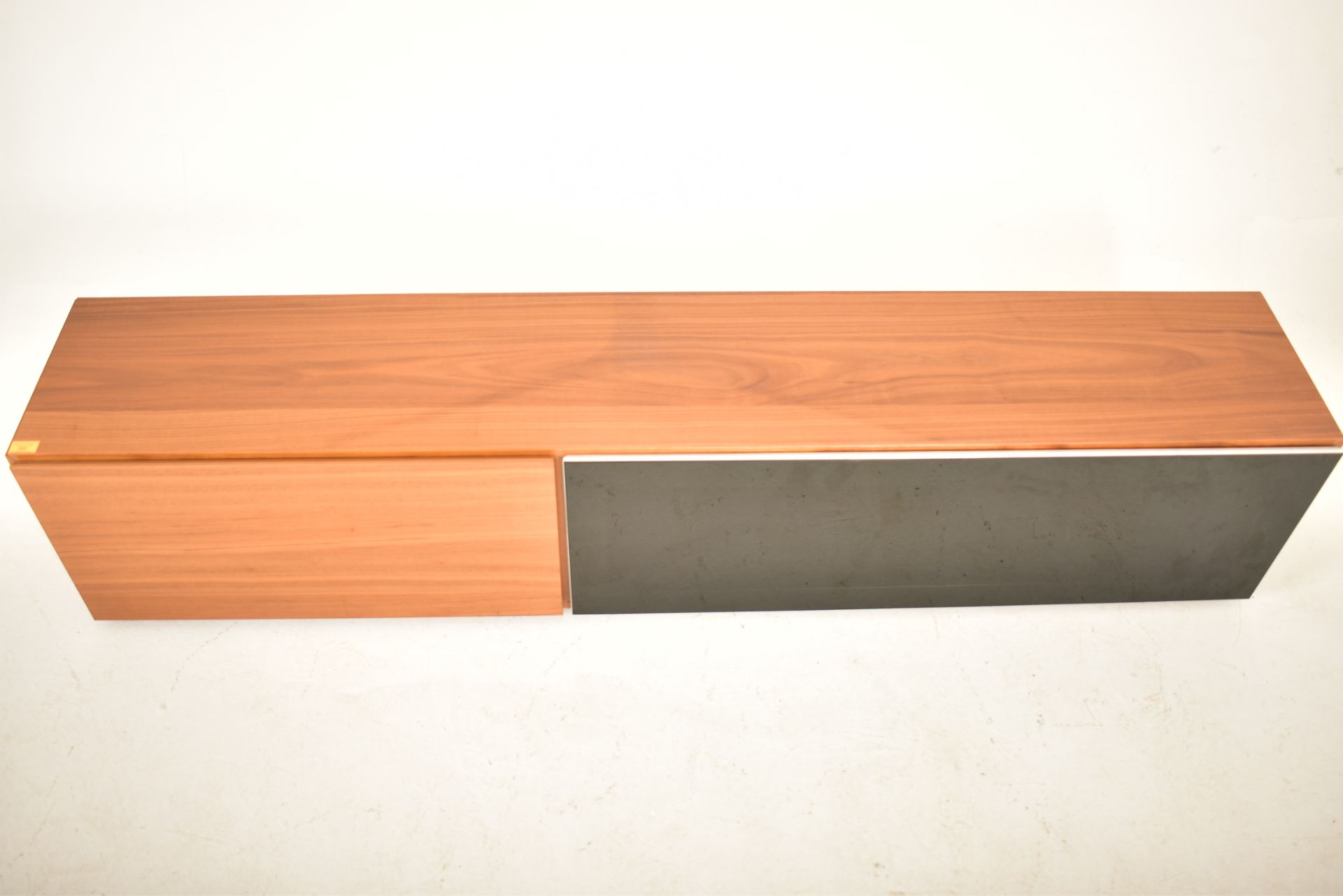 BOCONCEPT - HIGH END DANISH DESIGNER MEDIA UNIT / SIDEBOARD - Image 2 of 5