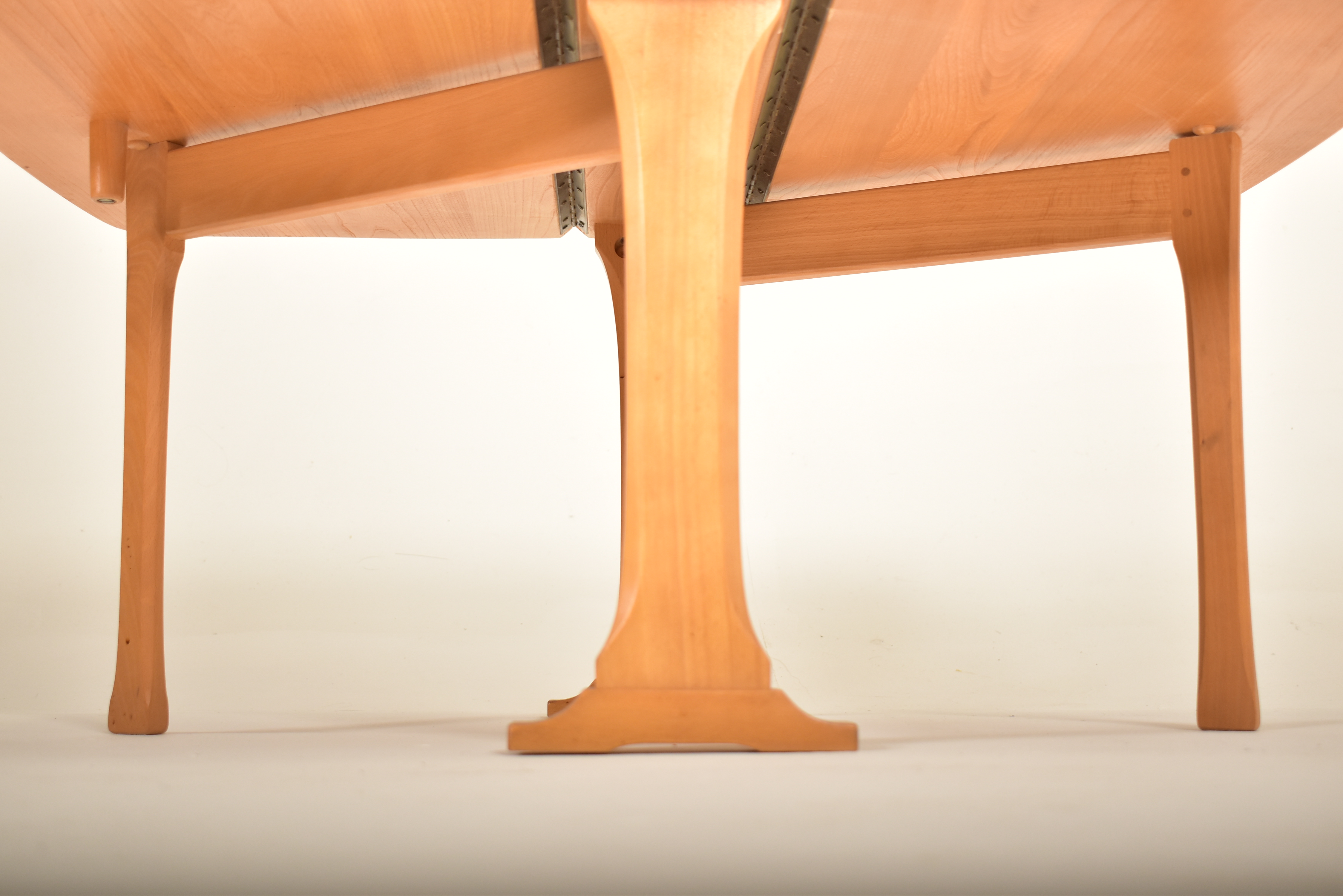 ERCOL - 20TH CENTURY BEECH AND ELM DROP-LEAF TABLE - Image 4 of 5