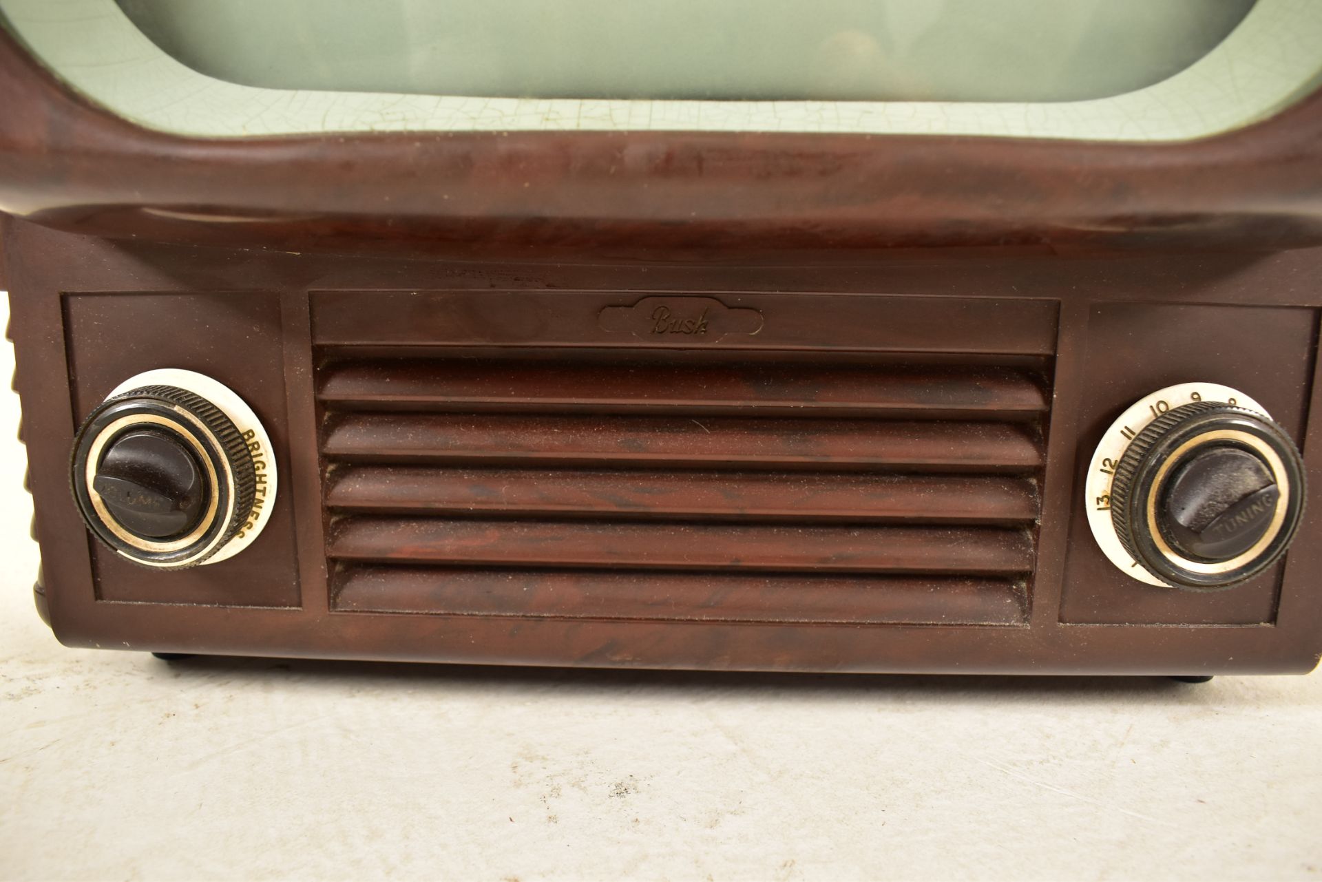 BUSH RADIO - MID CENTURY BAKELITE CASED TV - Bild 3 aus 4