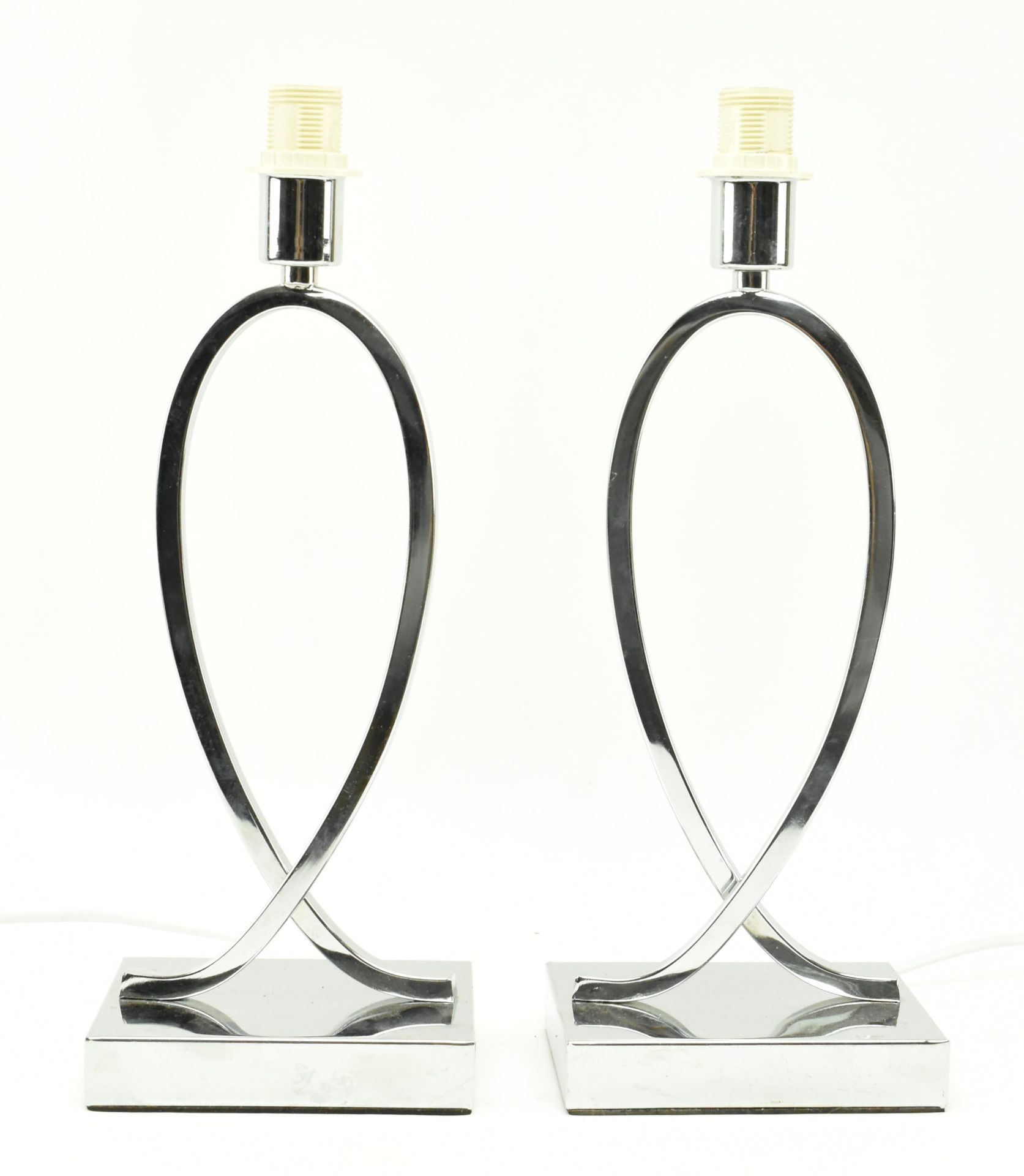 PAIR OF CONTEMPORARY HIGH END CHROME ABSTRACT DESK LAMPS