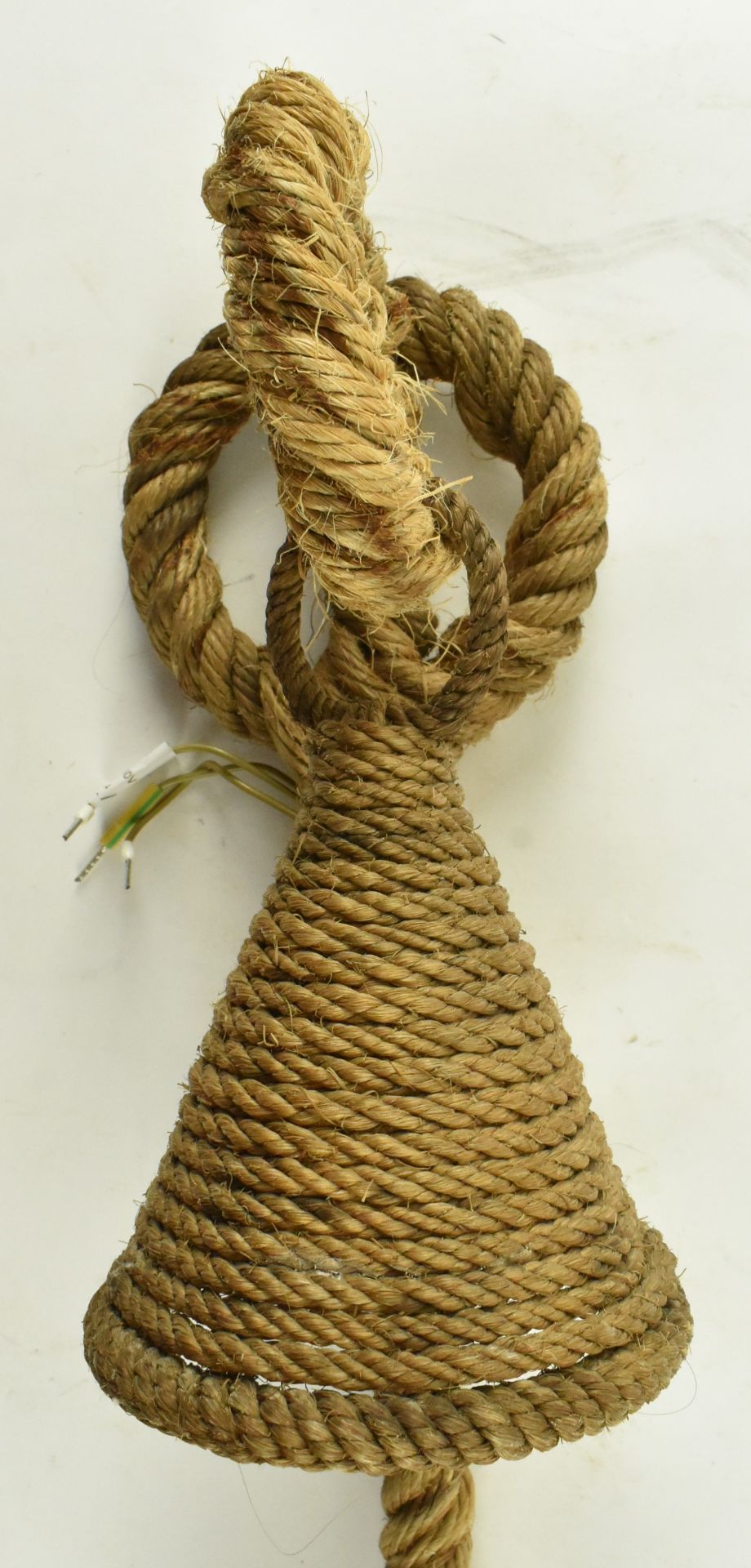 ATTRIBUTED TO AUDOUX & MINE - VINTAGE ROPE WALL SCONCE - Image 2 of 5