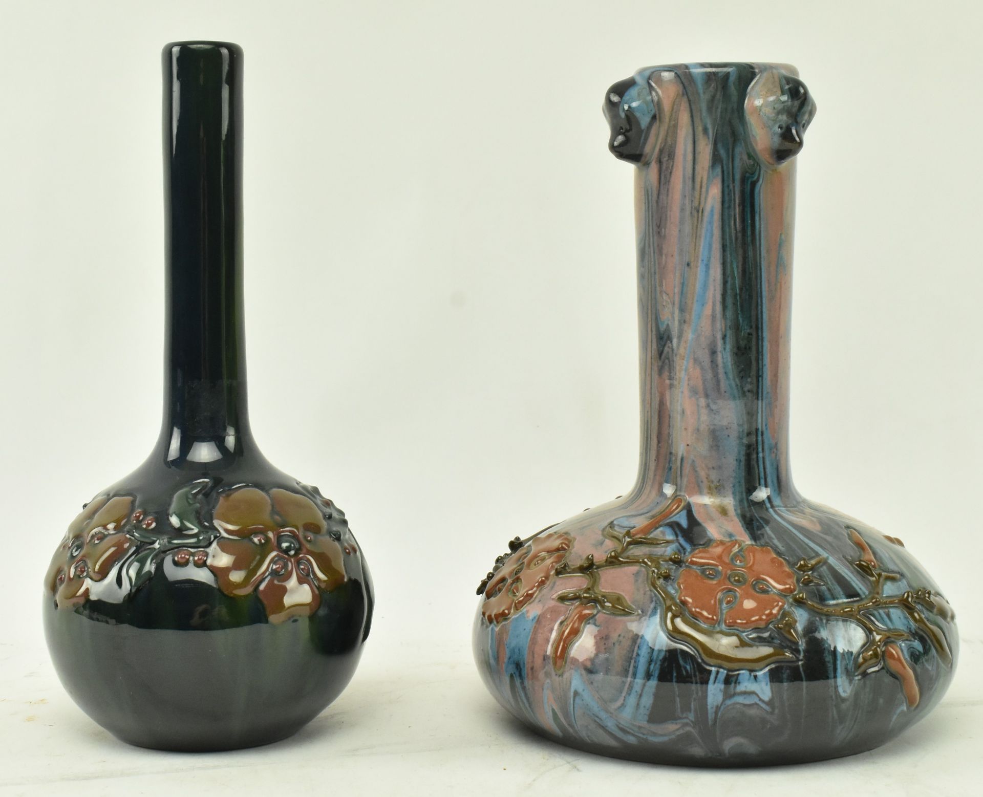 ELTONWARE POTTERY, CLEVEDON - THREE SQUAT FORM VASES - Bild 2 aus 9