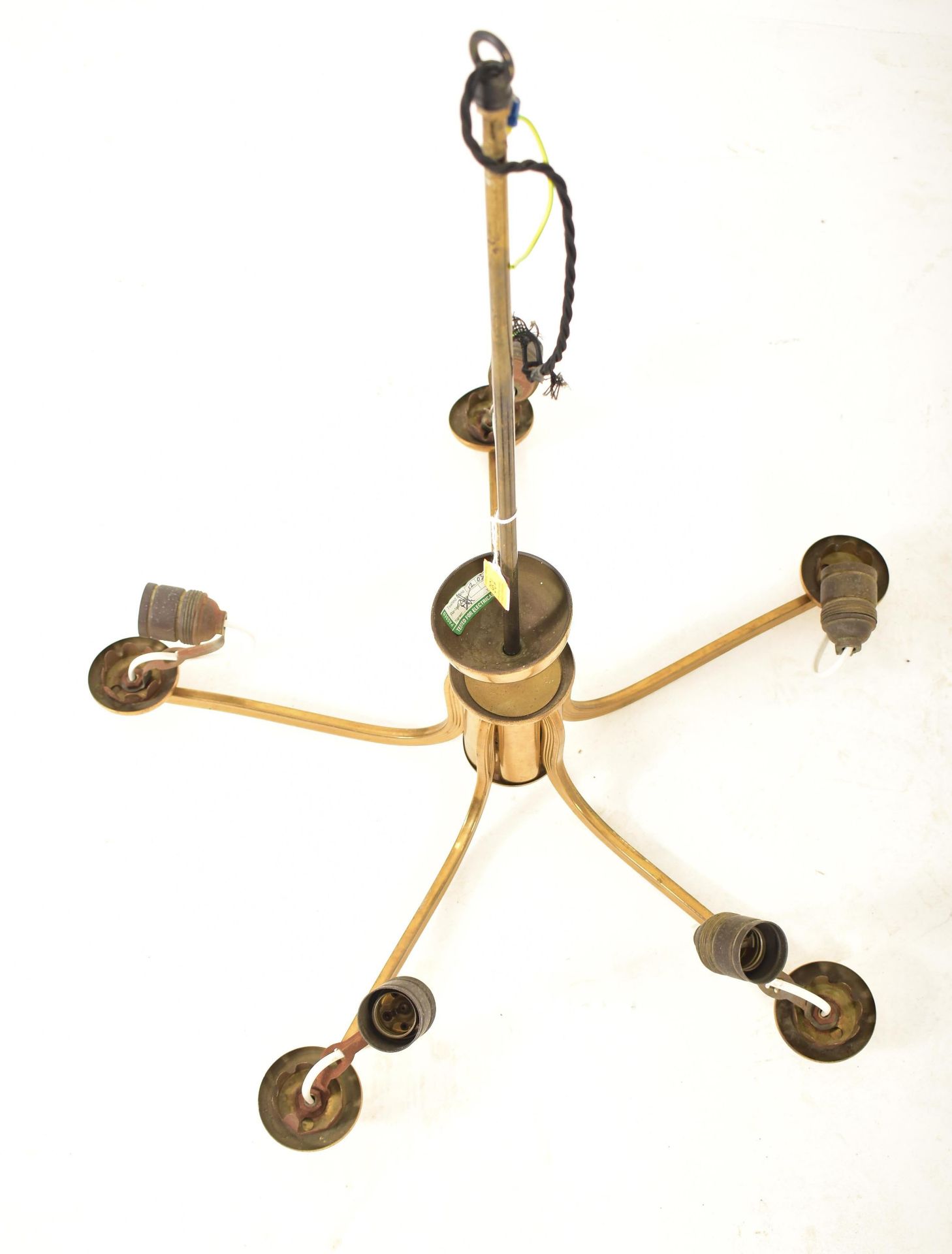 20TH CENTURY DESIGNER FIVE BRANCH BRASS CHANDELIER - Bild 3 aus 8