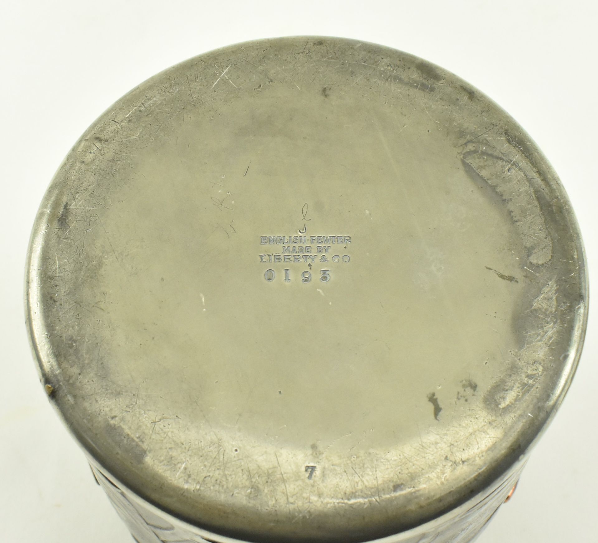 ARCHIBALD KNOX FOR LIBERTY - TUDRIC PEWTER BISCUIT BARREL - Bild 5 aus 6