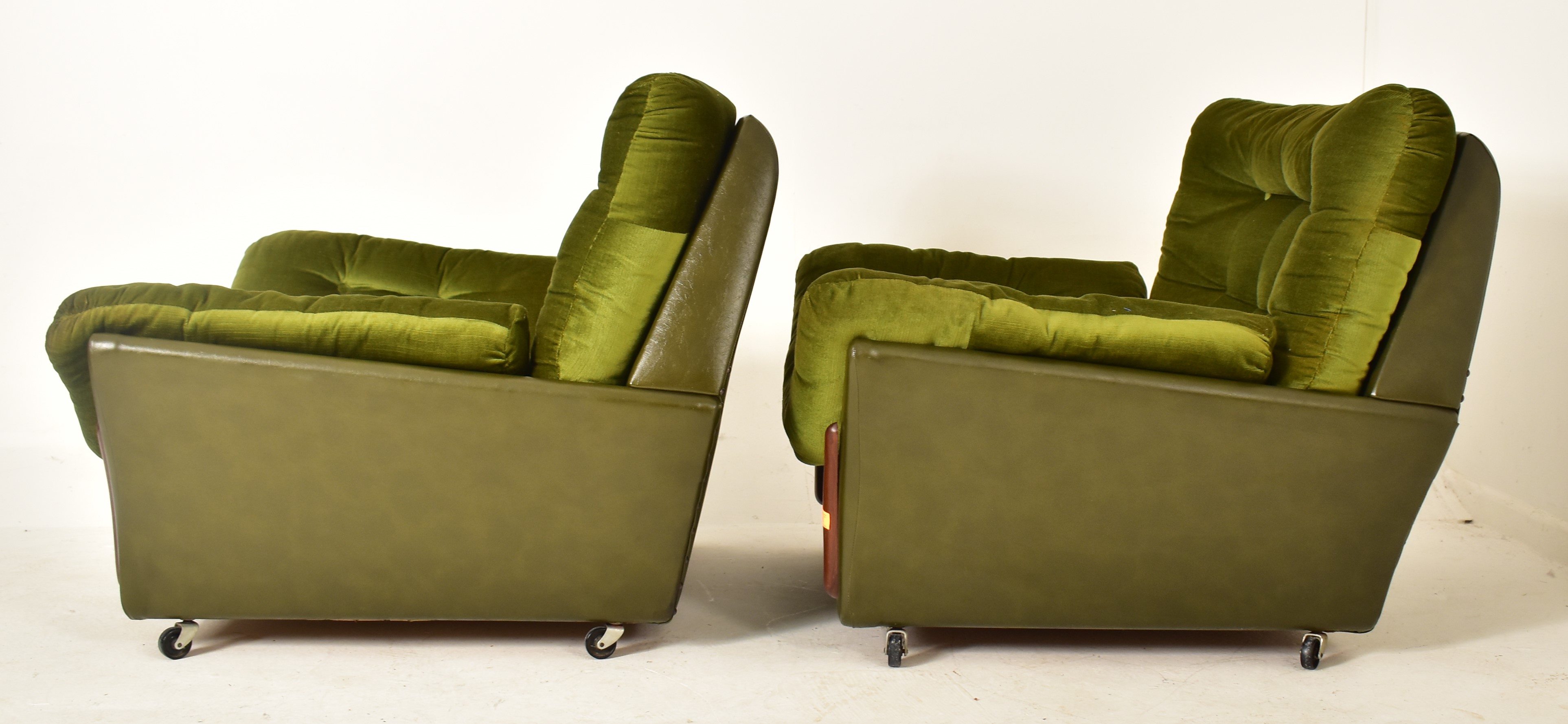 DYKES FURNITURE - PAIR OF MID CENTURY SCOTTISH ARMCHAIRS - Image 2 of 5