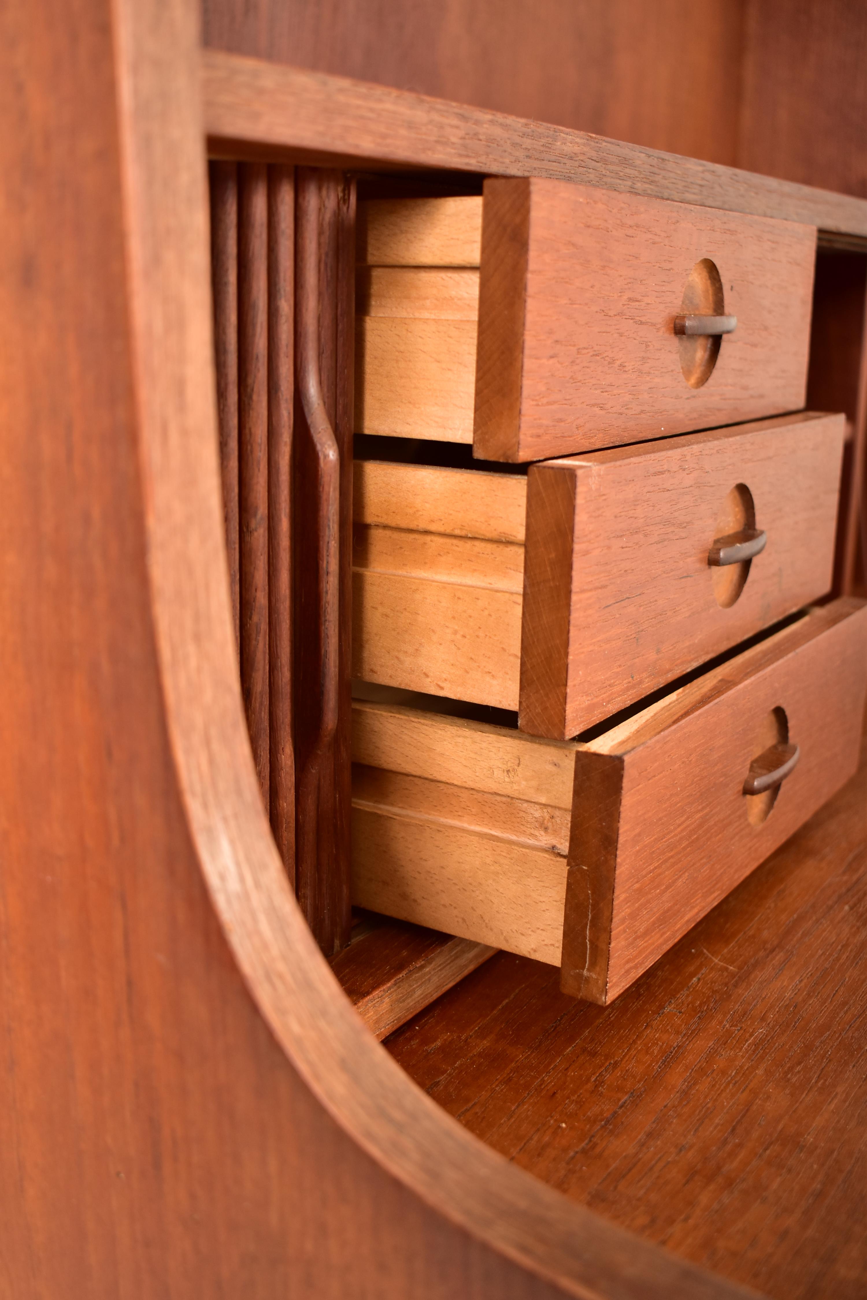 BORGE MOGENSEN - RETRO TEAK DANISH SECRETAIRE BOOKCASE - Image 4 of 5