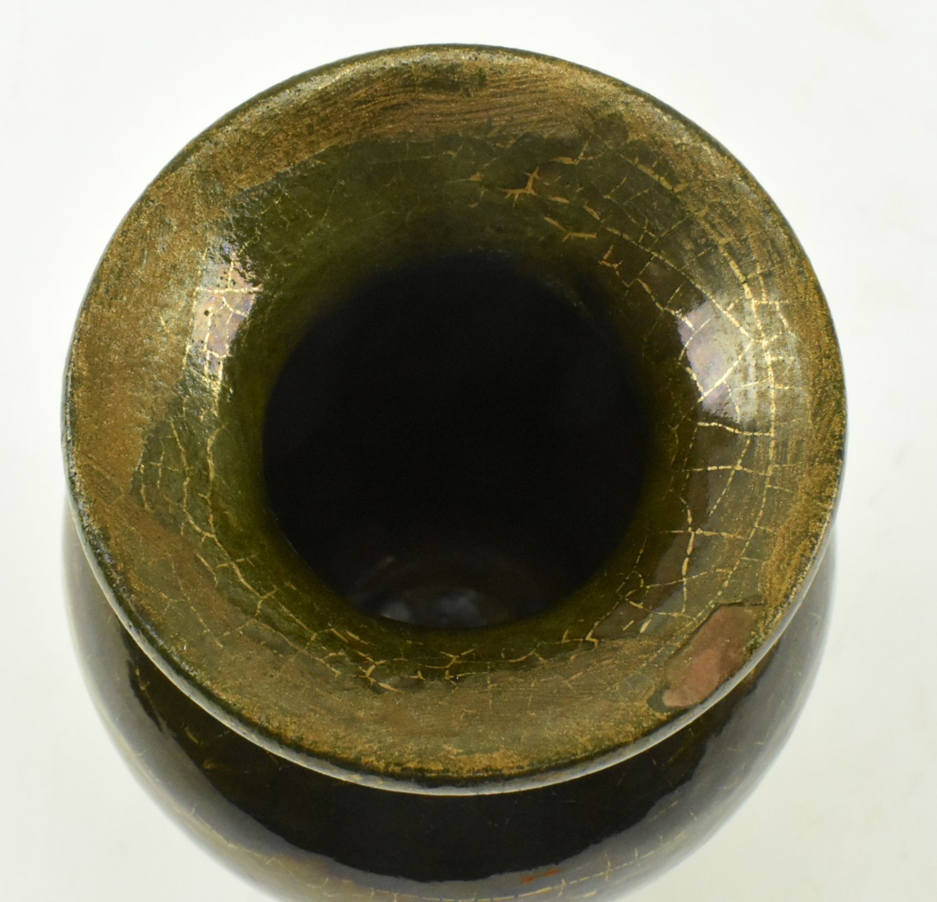 SIR EDMUND ELTON - ELTONWARE POTTERY - CRACKLE GILT GLAZE VASE - Image 2 of 5