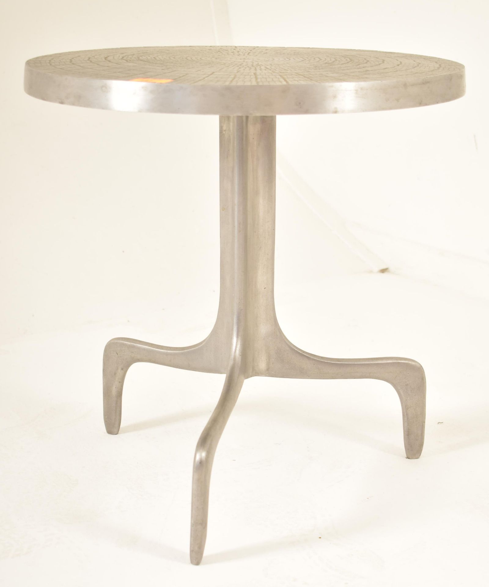 CONTEMPORARY HIGH END DESIGN ALUMINIUM COFFEE TABLE