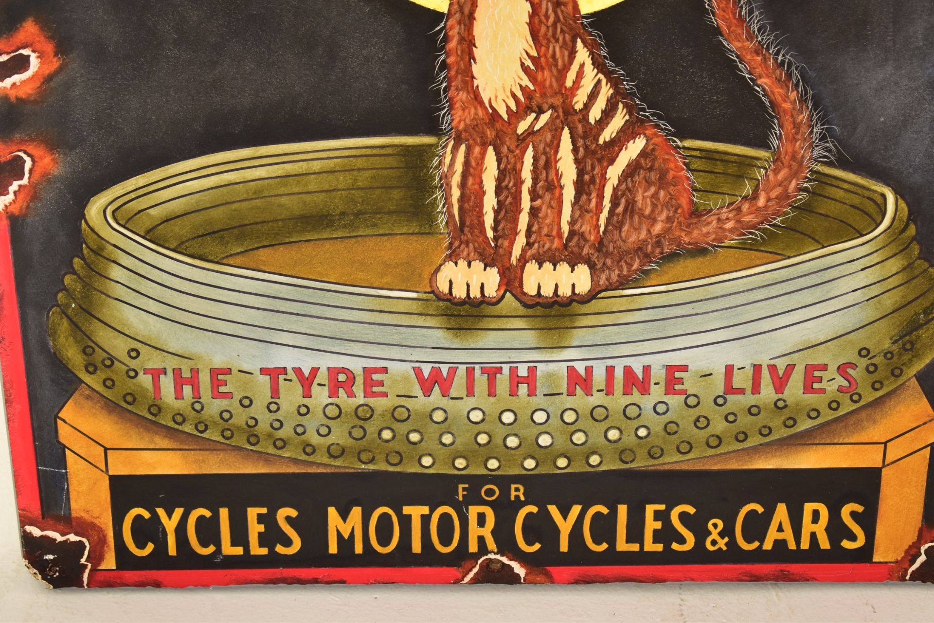 HUTCHINSON TYRES - OIL ON BOARD ARTIST IMPRESSION SIGN - Bild 2 aus 3