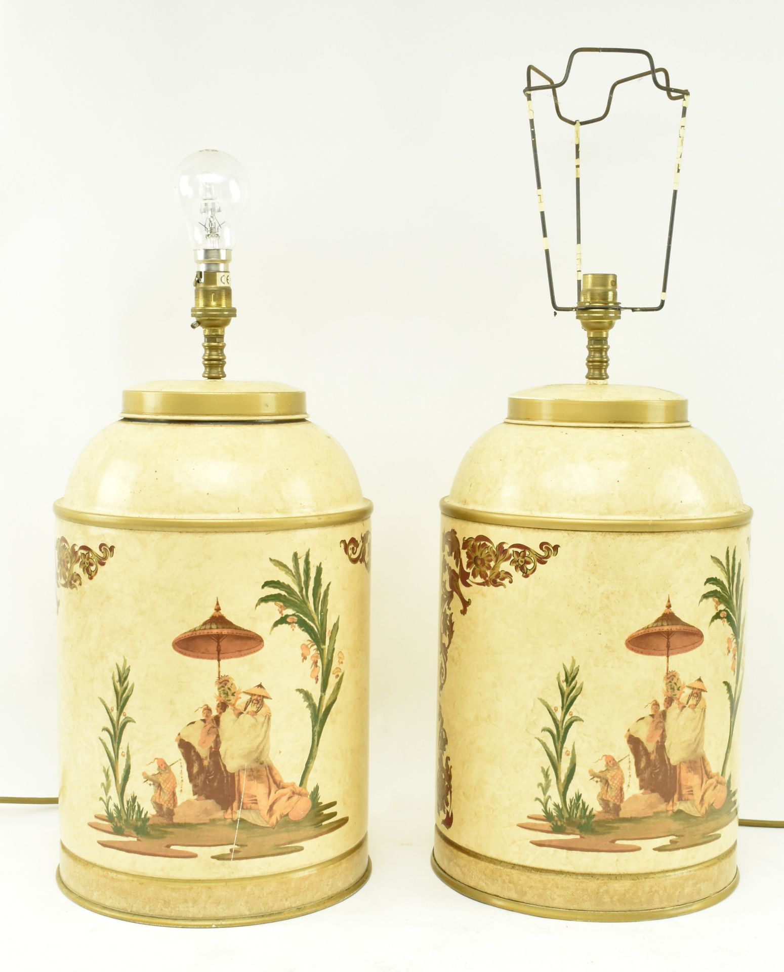 TINDLE LIGHTING - PAIR OF CONTEMPORARY TOLE DESK LAMPS - Image 2 of 6