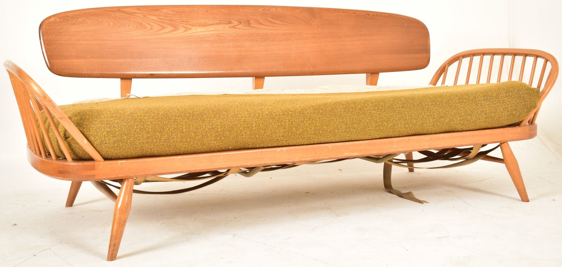 ERCOL - MODEL 355 - MID CENTURY STUDIO SOFA / DAYBED