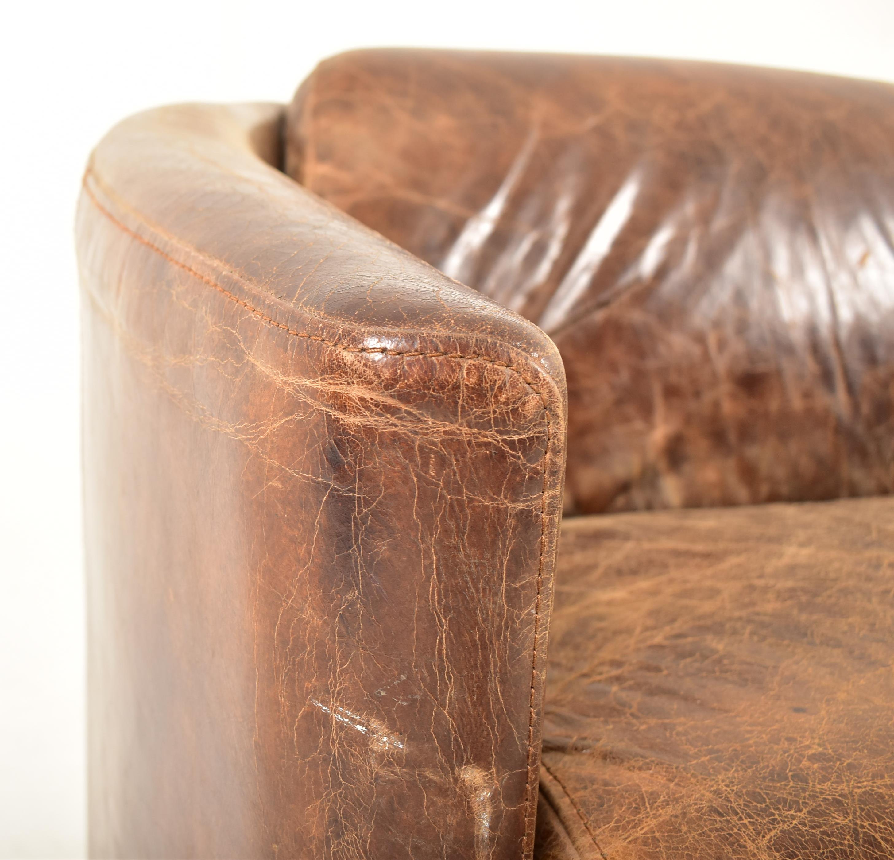 CONTEMPORARY BRISTISH DESIGN LEATHER SOFA - Image 3 of 5