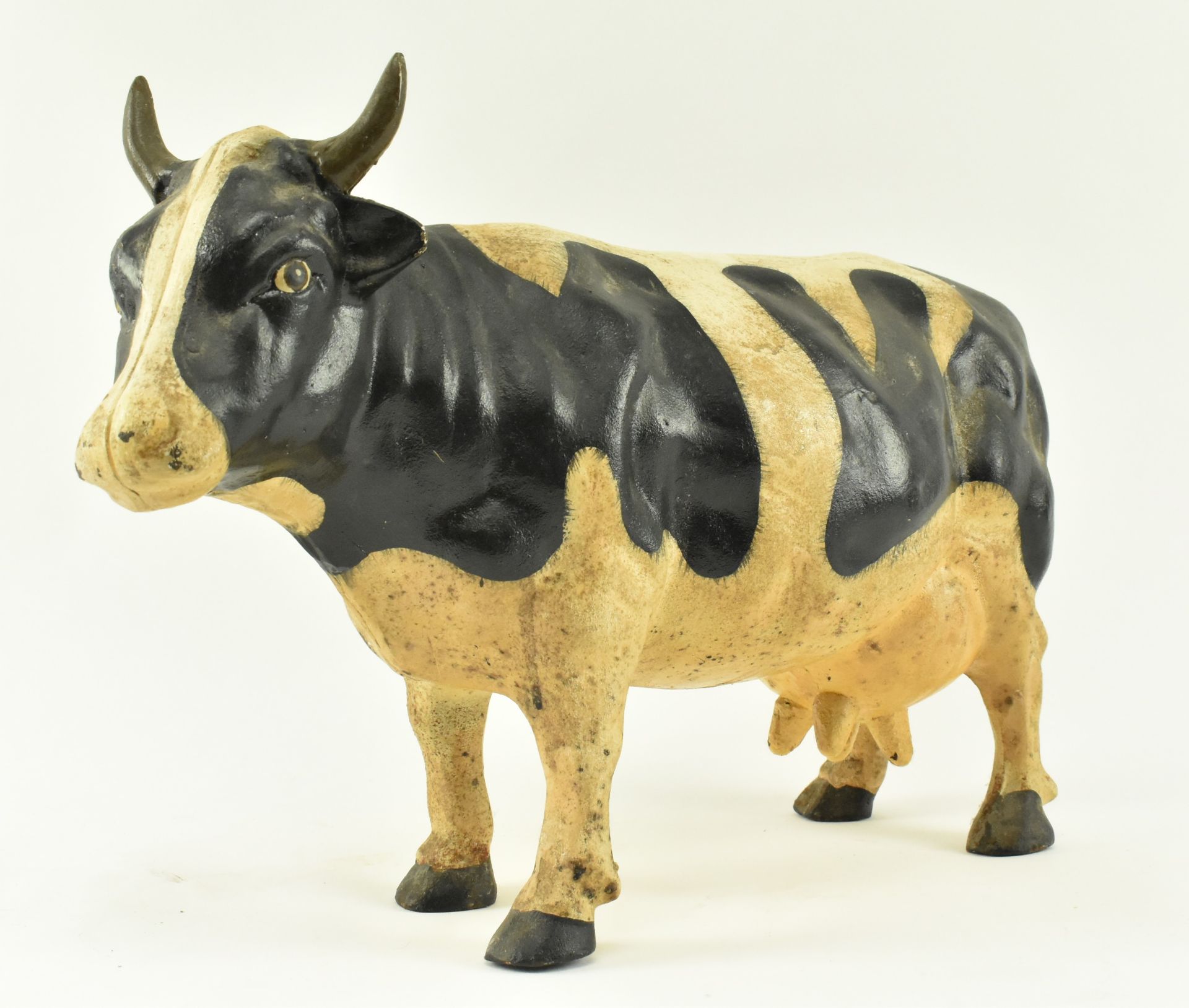 LARGE CONTEMPORARY HEAVY CAST IRON MODEL OF A COW