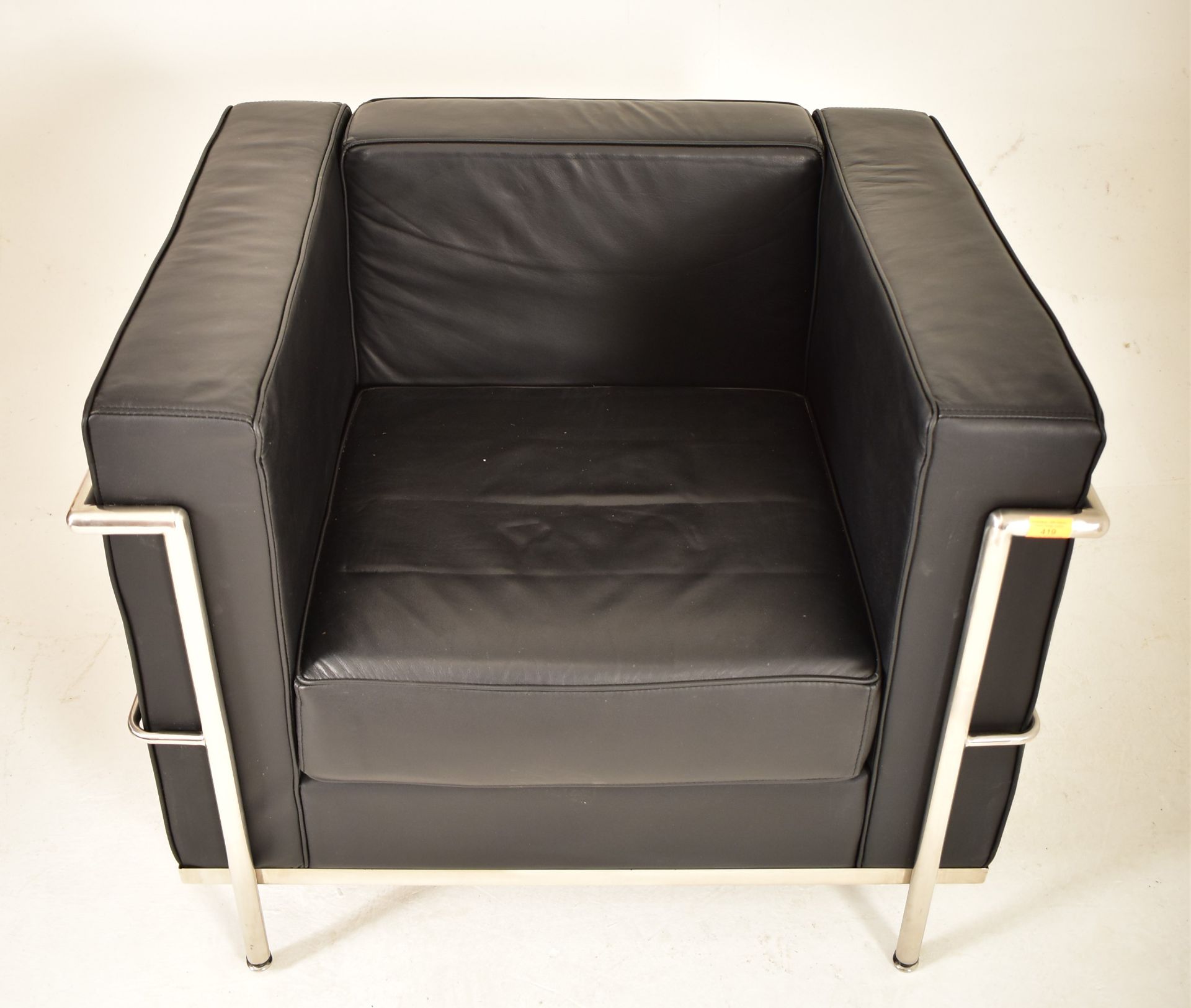 AFTER LE CORBUSIER - LC2 STYLE - RETRO RECEPTION OFFICE CHAIR - Image 2 of 5