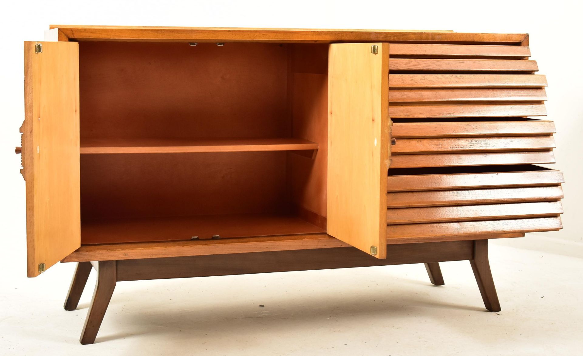 MID CENTURY TEAK AND WALNUT SIDEBOARD CREDENZA - Image 6 of 10