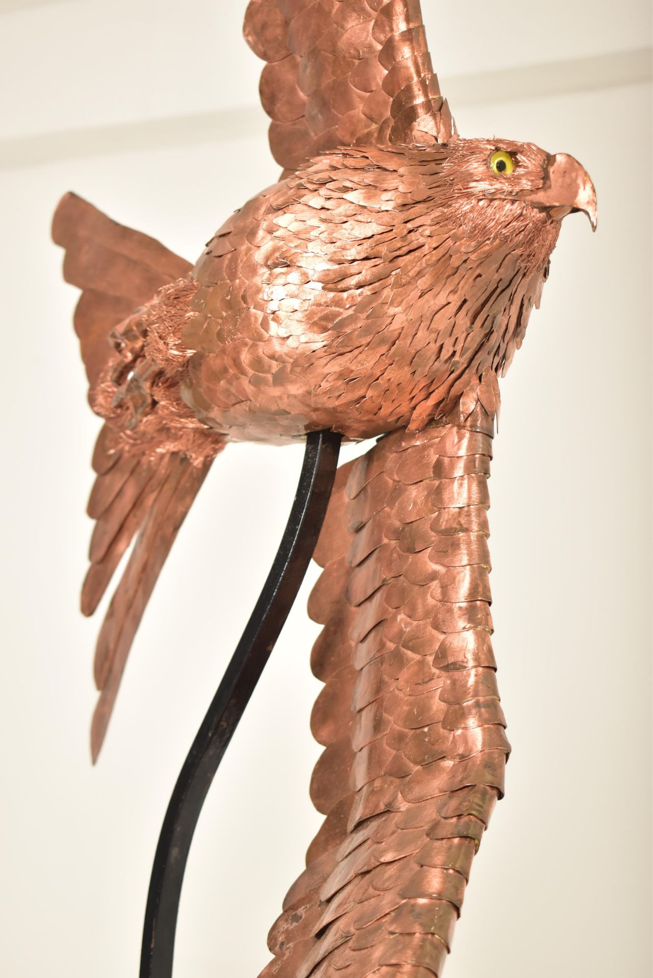 BOB ROWLEY - CONTEMPORARY COPPER WORKED RED KITE SCULPTURE - Image 2 of 6