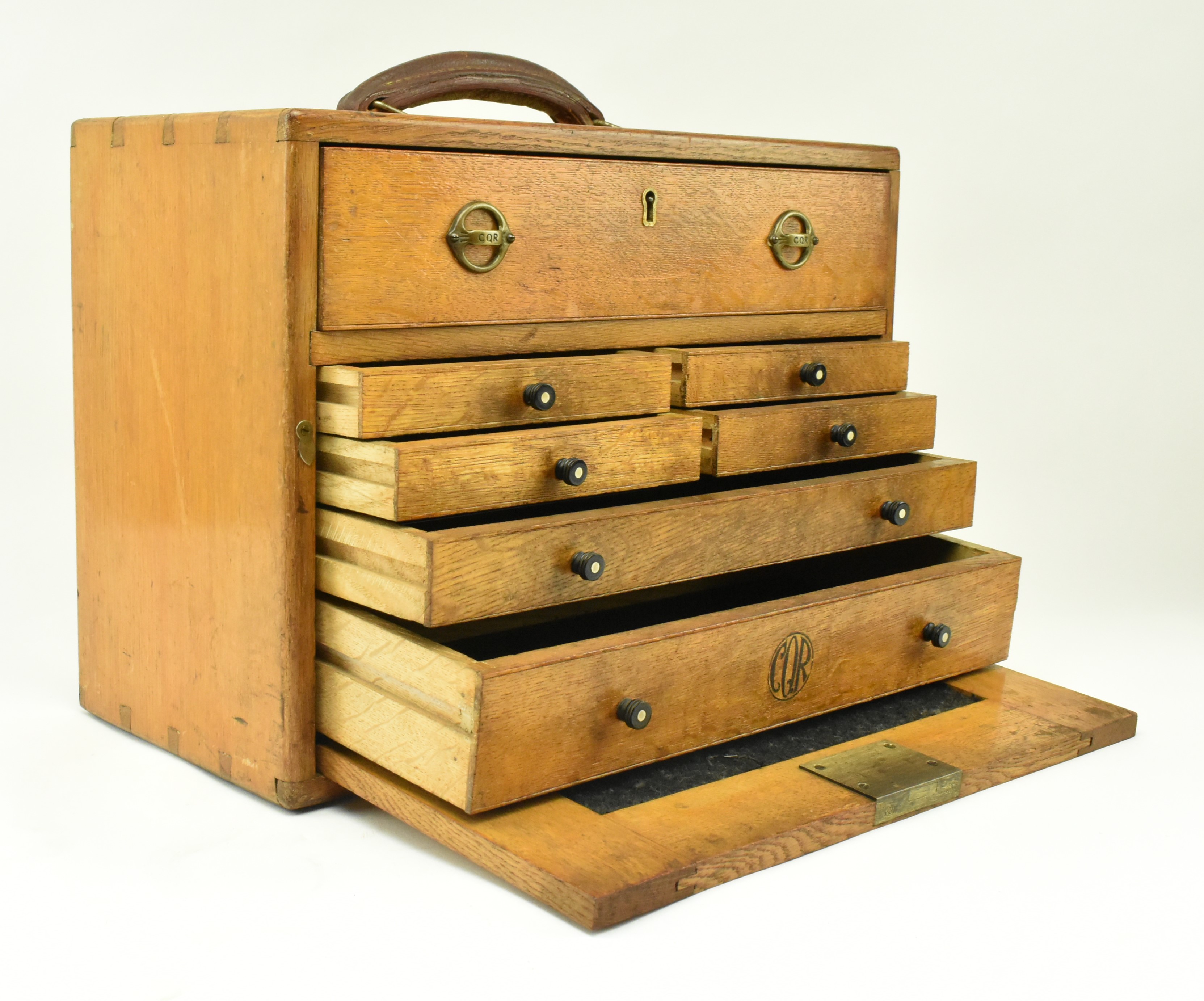 20TH CENTURY CQR OAK ENGINEERS WORKMAN'S TOOL CHEST