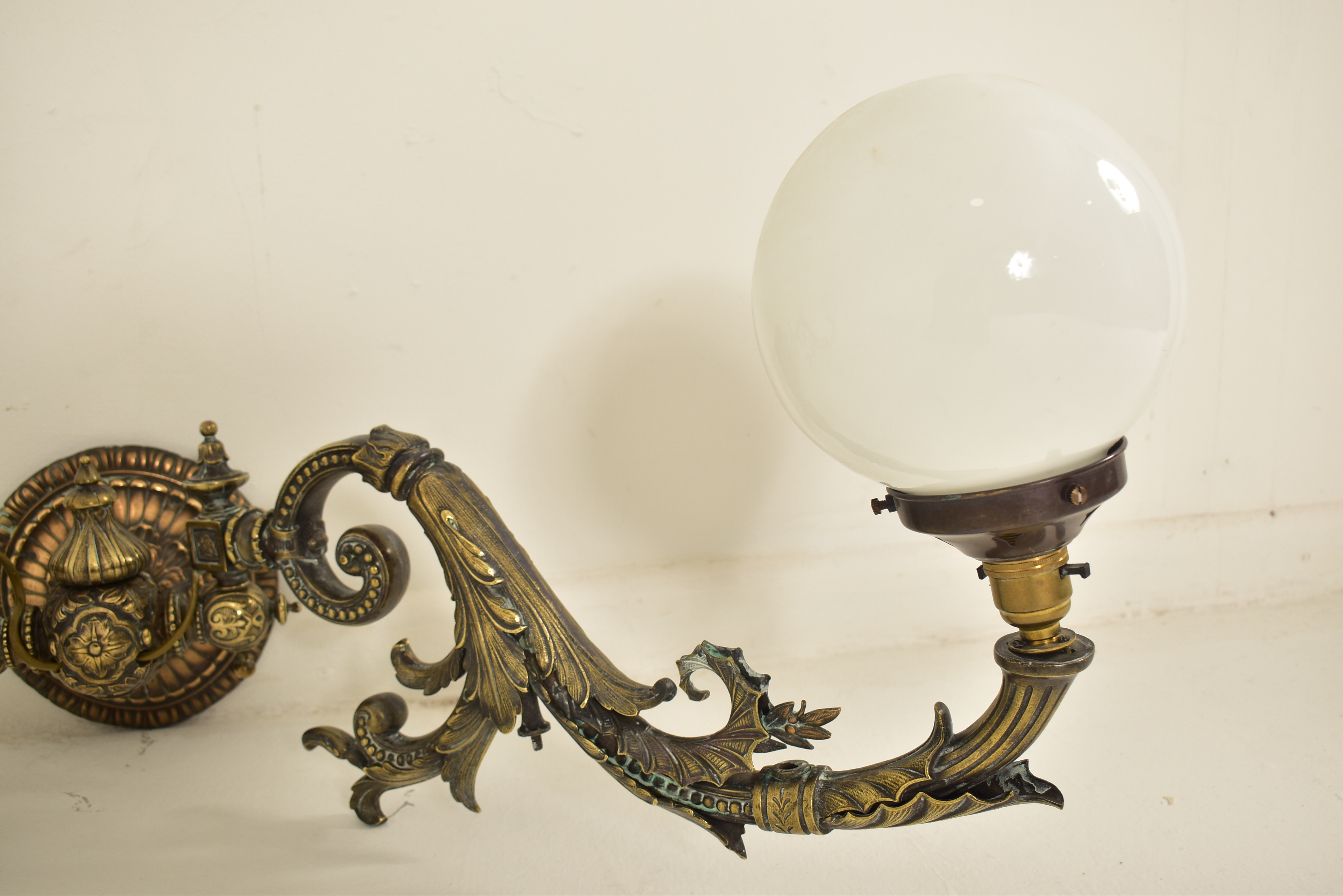 FRENCH ART NOUVEAU CAST METAL TWIN ARM WALL SCONCE - Image 3 of 6