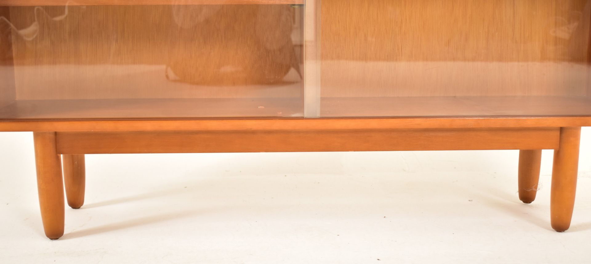 MID CENTURY TEAK AND GLASS DISPLAY CABINET / BOOKCASE - Image 6 of 6