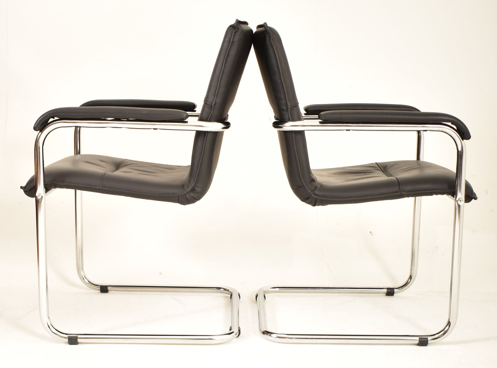 IN THE MANNER OF EAMES - PAIR OF 20TH CENTURY OFFICE DESK CHAIRS - Image 6 of 6