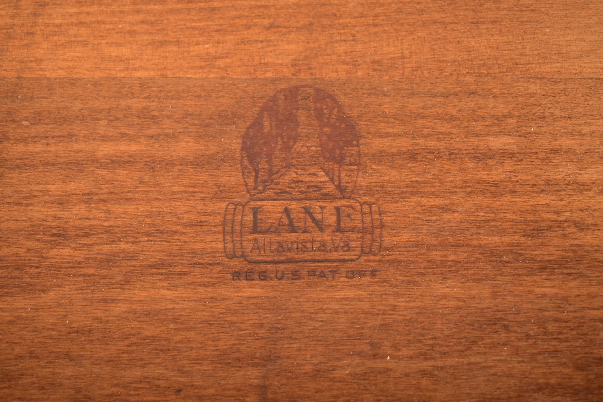 LANE ALTAVISTA - AMERICAN DESIGNER TEAK AND WALNUT TABLE - Image 5 of 6