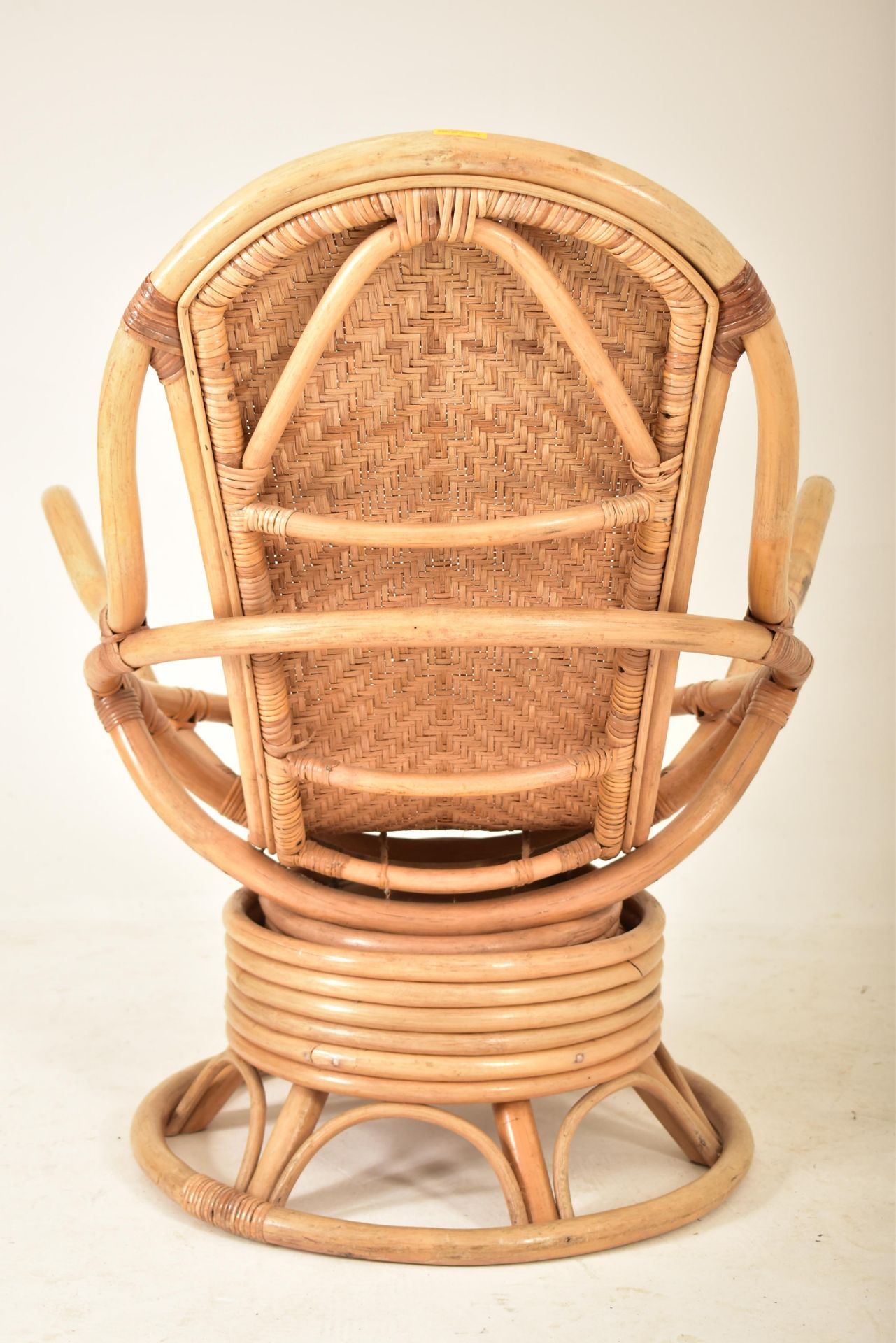 RETRO 20TH CENTURY BAMBOO AND WICKER SWIVEL EGG CHAIR - Image 5 of 5