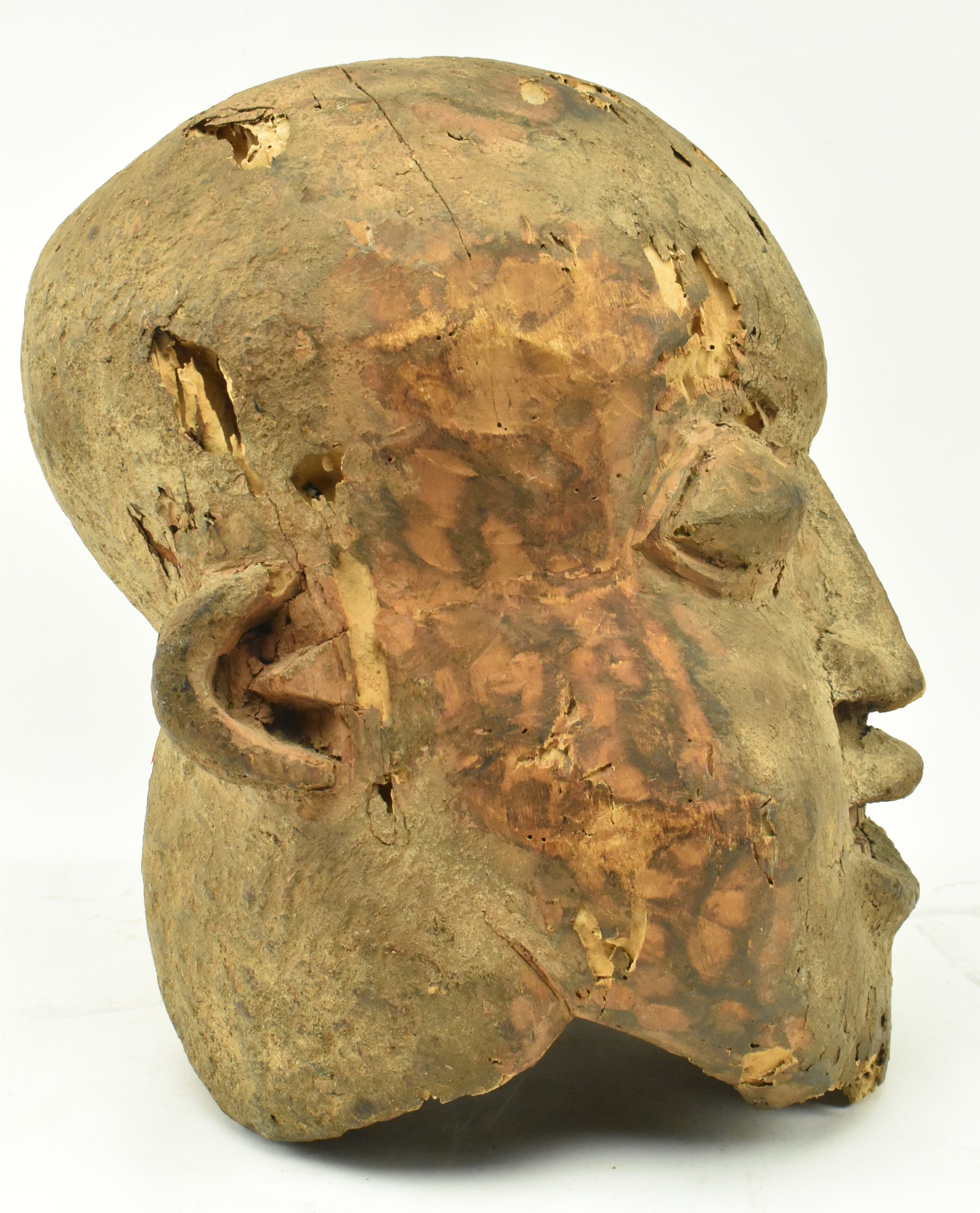 LARGE CENTRAL AFRICAN CAMEROON TRIBAL CARVED WOOD HEAD BUST - Image 5 of 8