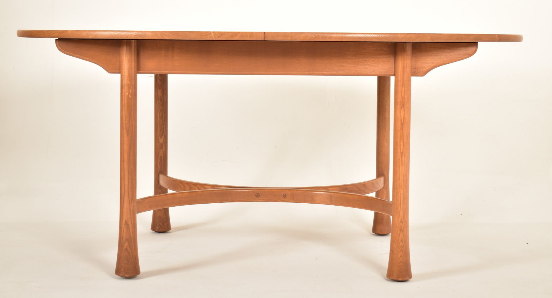ERCOL - SAVILLE - EXTENDING DINING TABLE AND EIGHT CHAIRS - Image 2 of 10