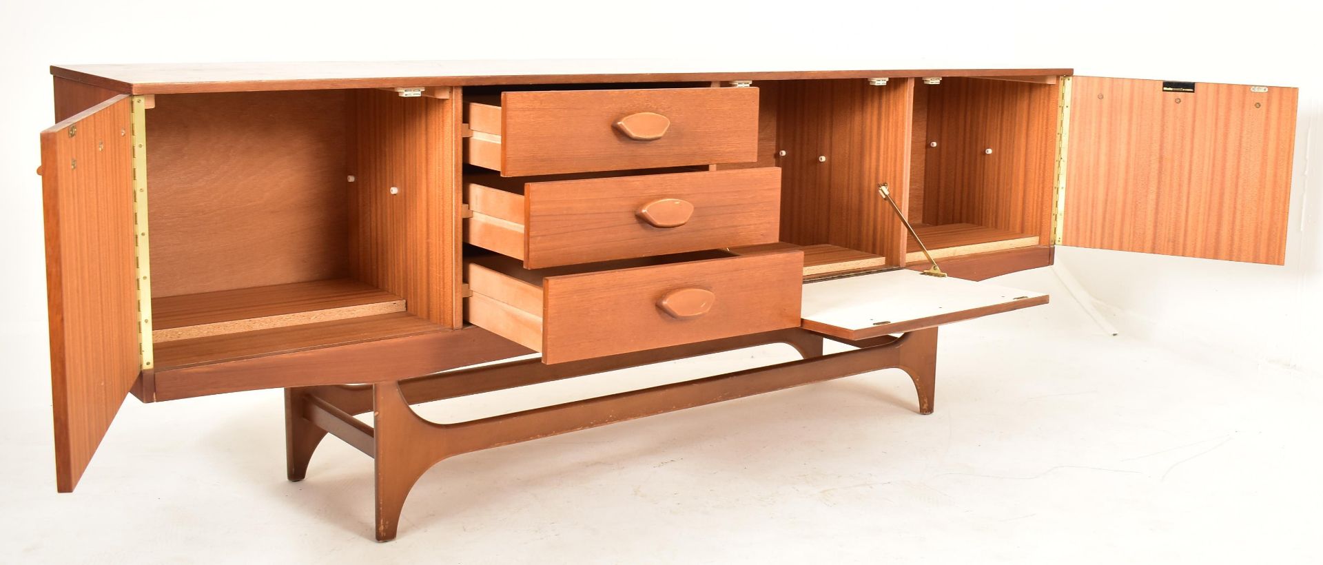 STONEHILL FURNITURE, STATEROOM - MID CENTURY TEAK SIDEBOARD - Image 3 of 7