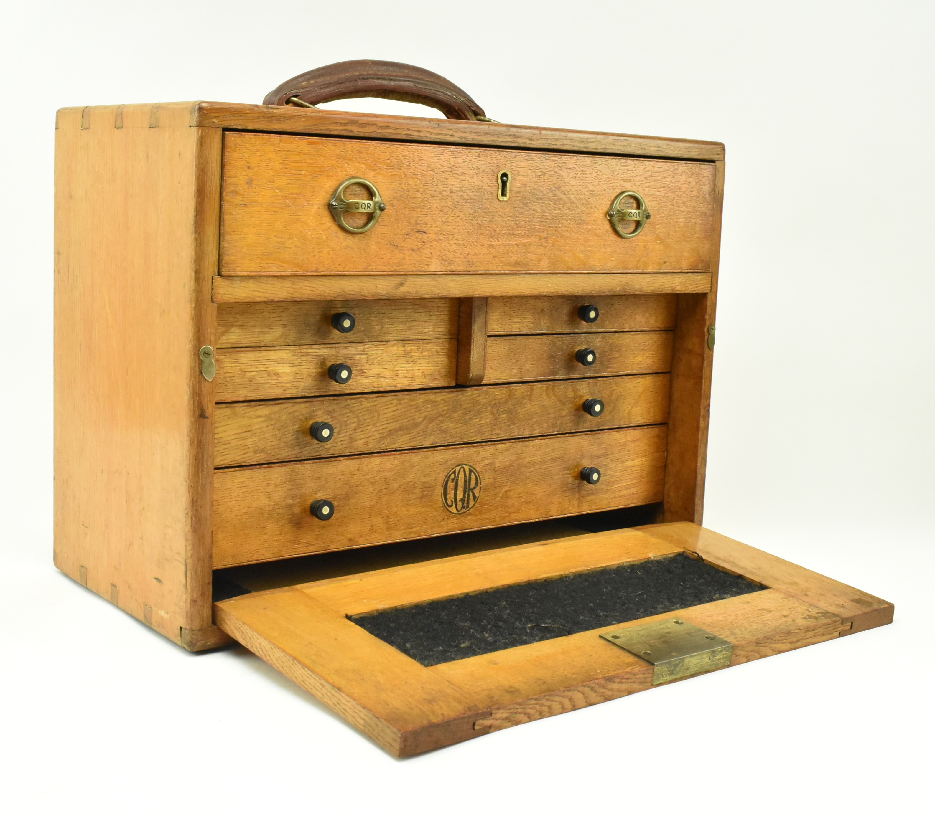 20TH CENTURY CQR OAK ENGINEERS WORKMAN'S TOOL CHEST - Image 5 of 7
