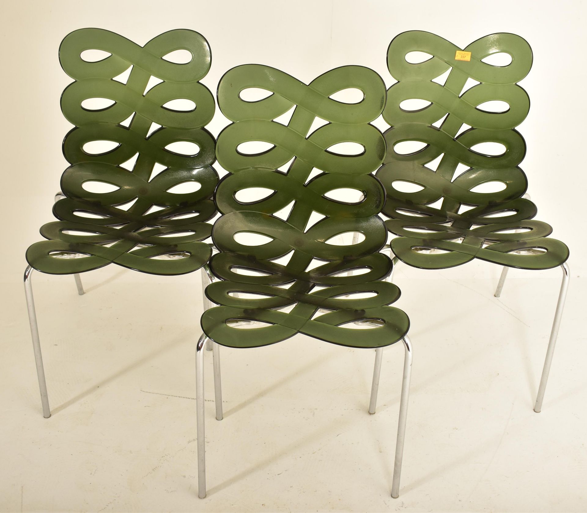 GINO CAROLLO FOR CIACCI KREATY - SET OF DIVA STACKING CHAIRS - Image 2 of 5